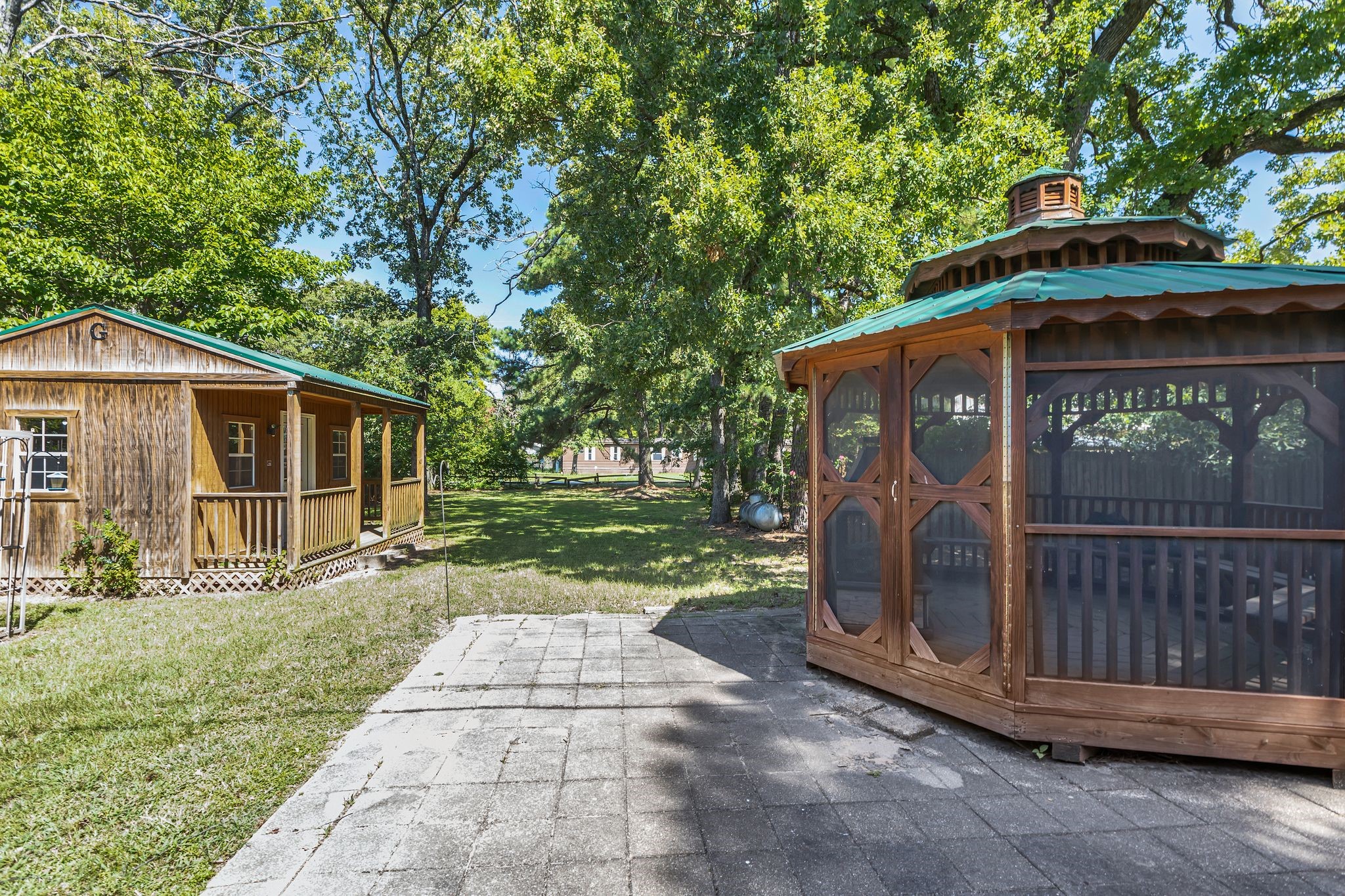 733 Cedarcrest Drive, Tool, TX, 75143