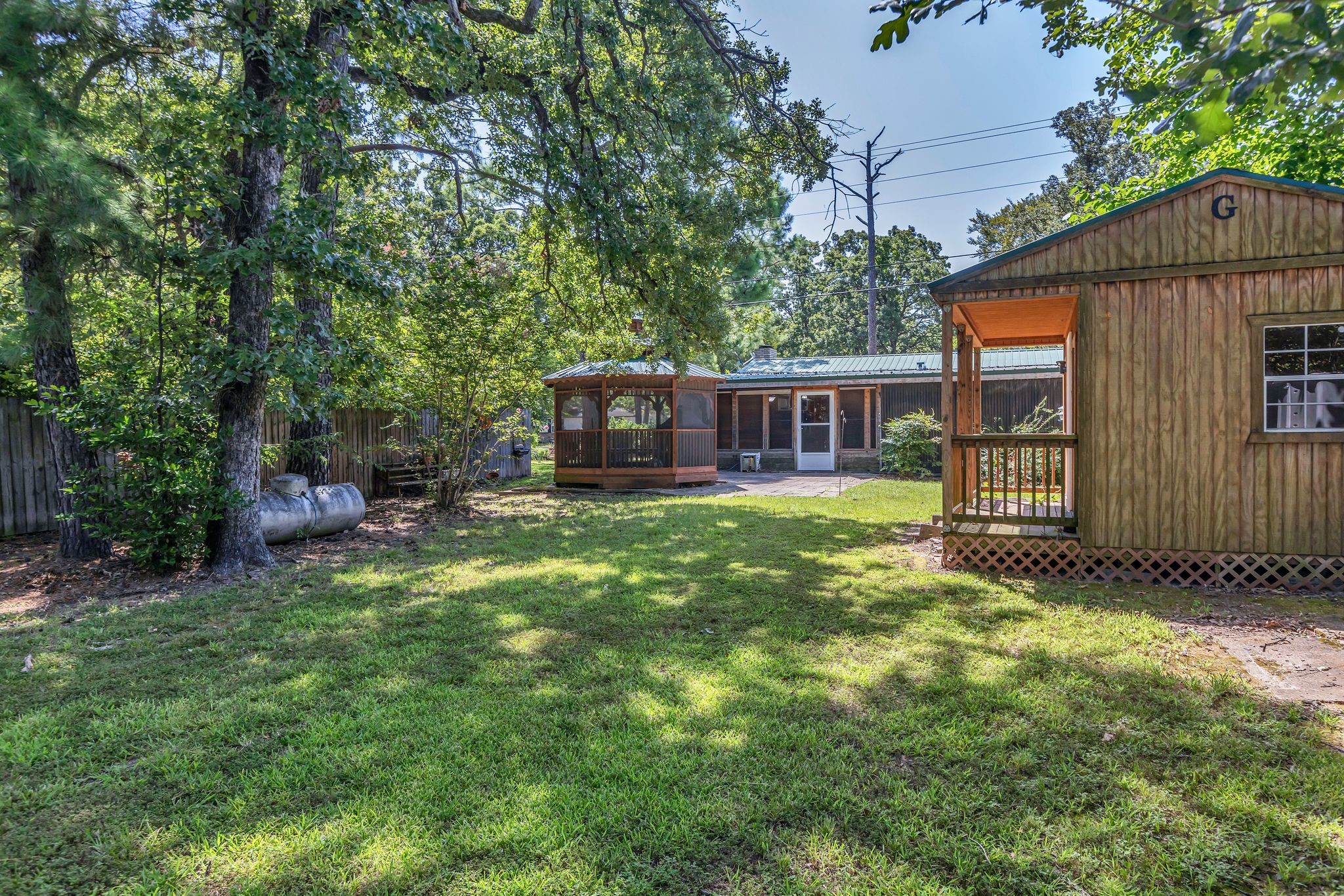 733 Cedarcrest Drive, Tool, TX, 75143