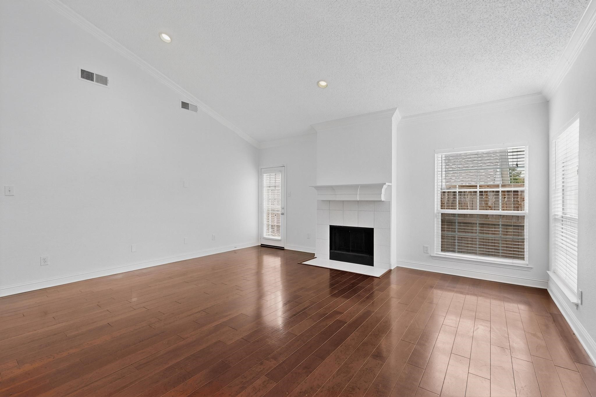 Property photo 04 of 8400 Hickory Street UNIT 3102, Frisco, TX 75034 | MLS #21098731