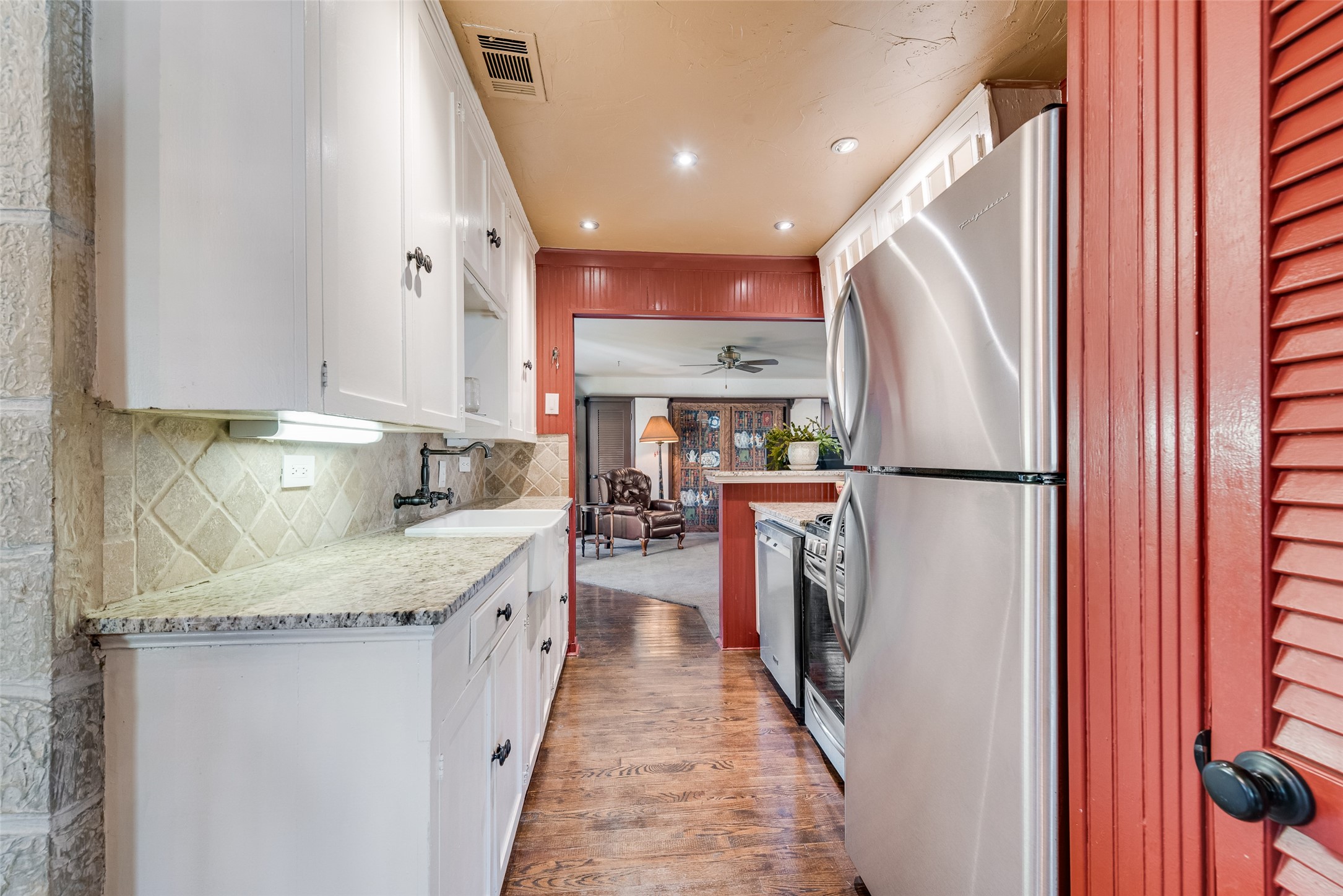 3022 Aster Street, Dallas, TX, 75211