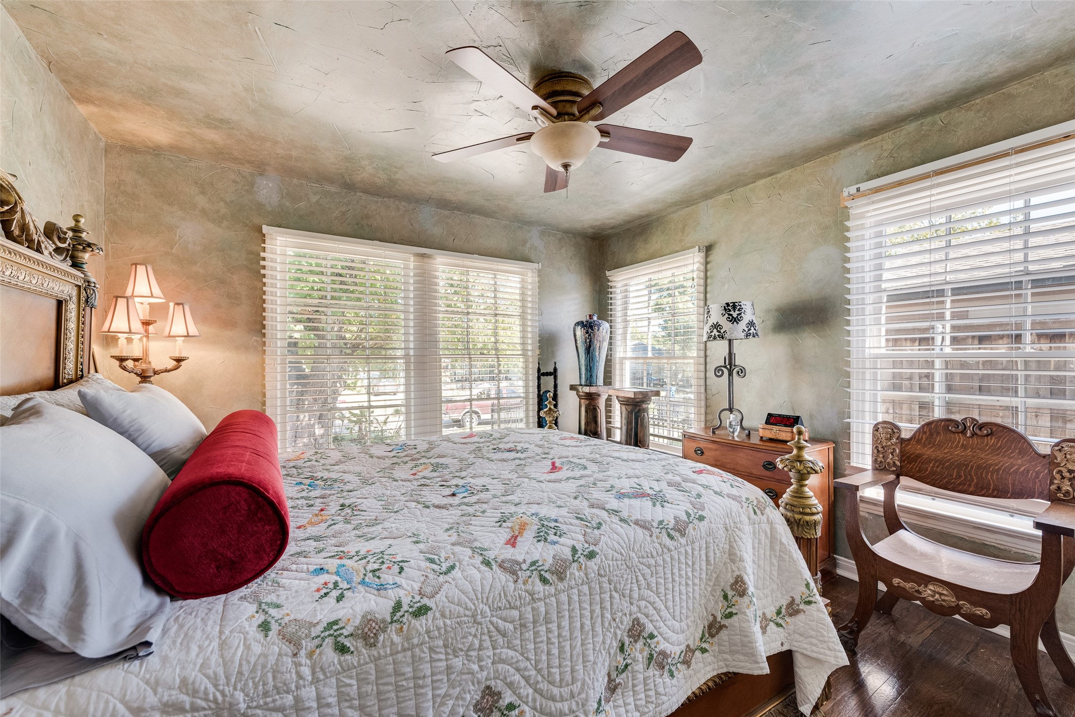 3022 Aster Street, Dallas, TX, 75211