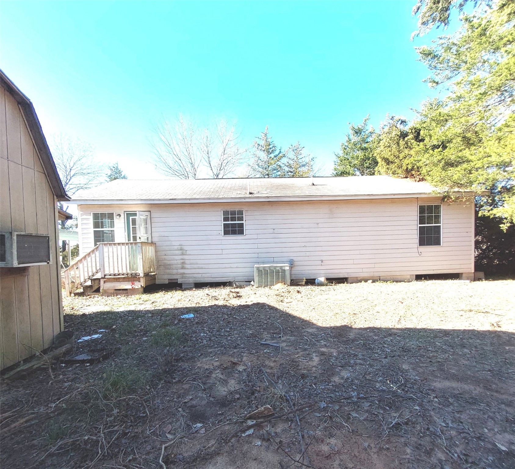 Property photo 03 of 257 County Road 2608, Bonham, TX 75418 | MLS #21100257
