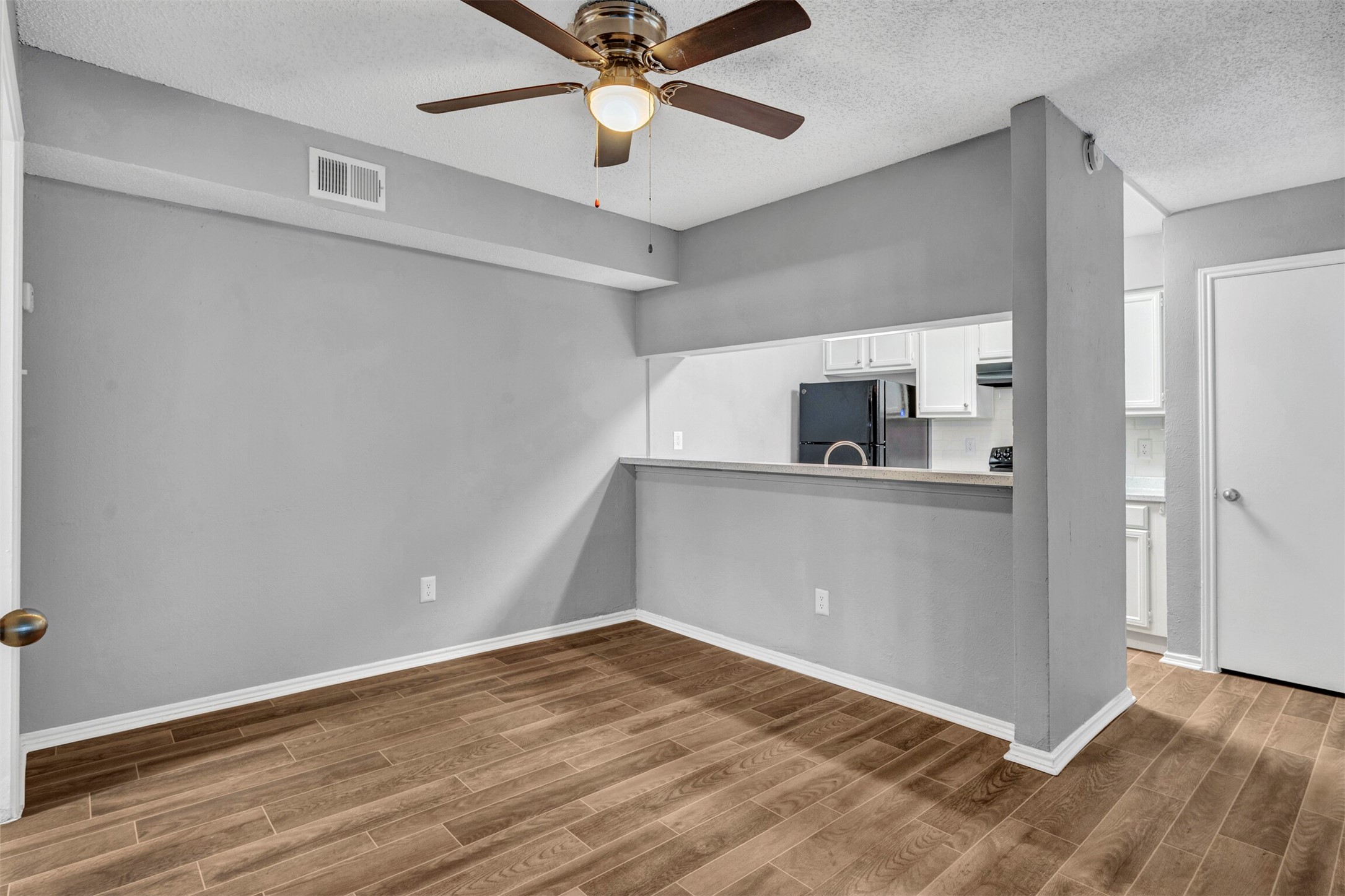 Property photo 03 of 11311 Audelia Road UNIT 230, Dallas, TX 75243 | MLS #21100286