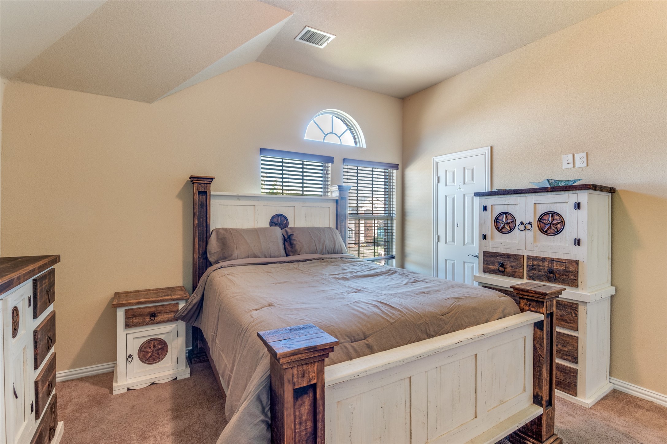 1512 Ruffian Road, Desoto, TX, 75115