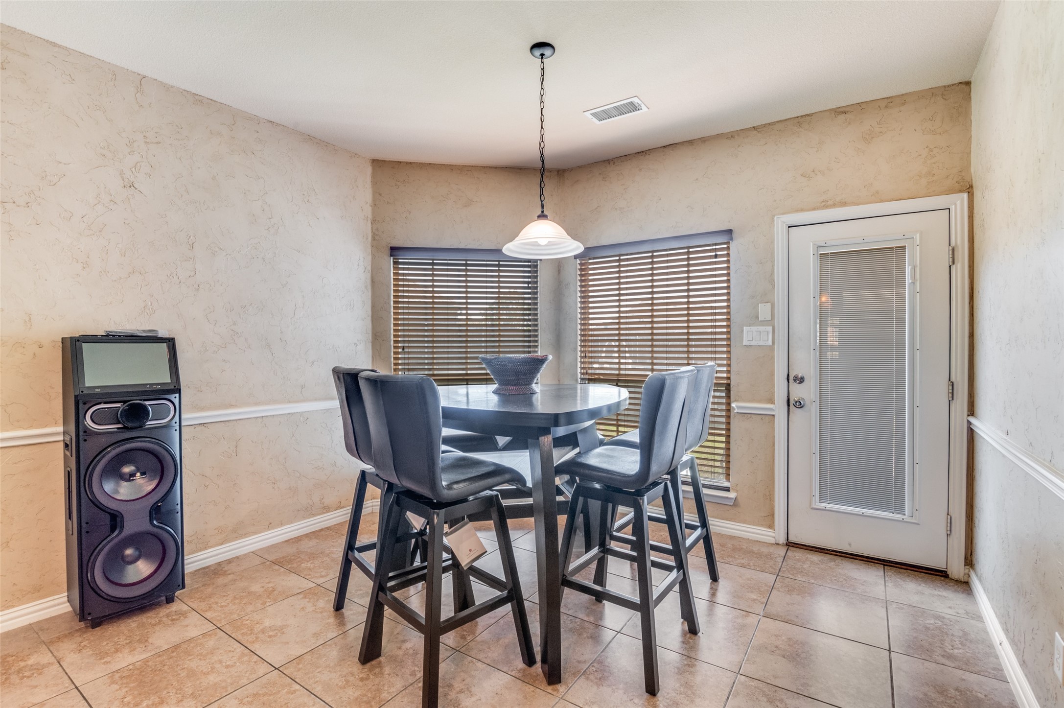 1512 Ruffian Road, Desoto, TX, 75115