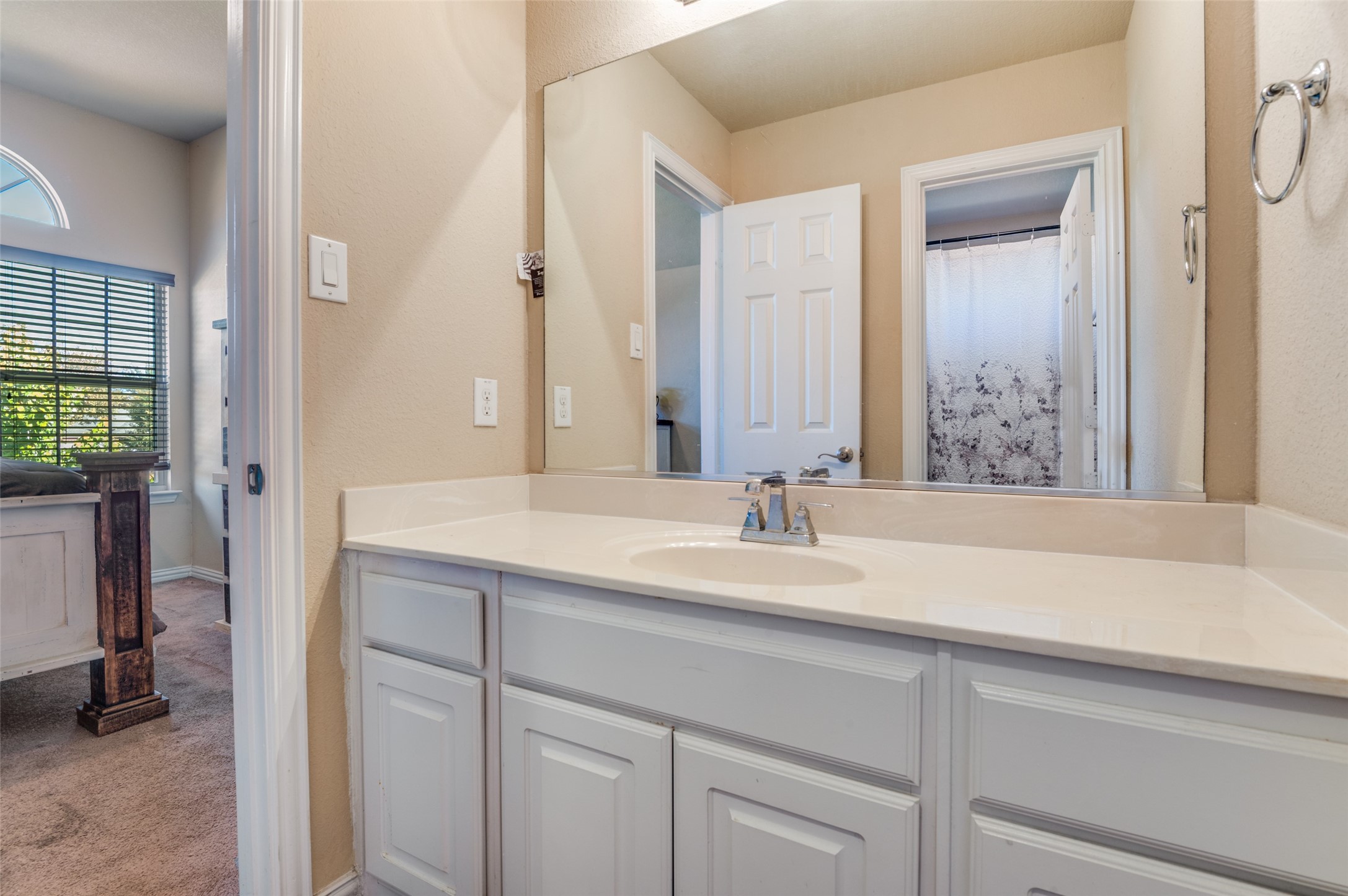1512 Ruffian Road, Desoto, TX, 75115