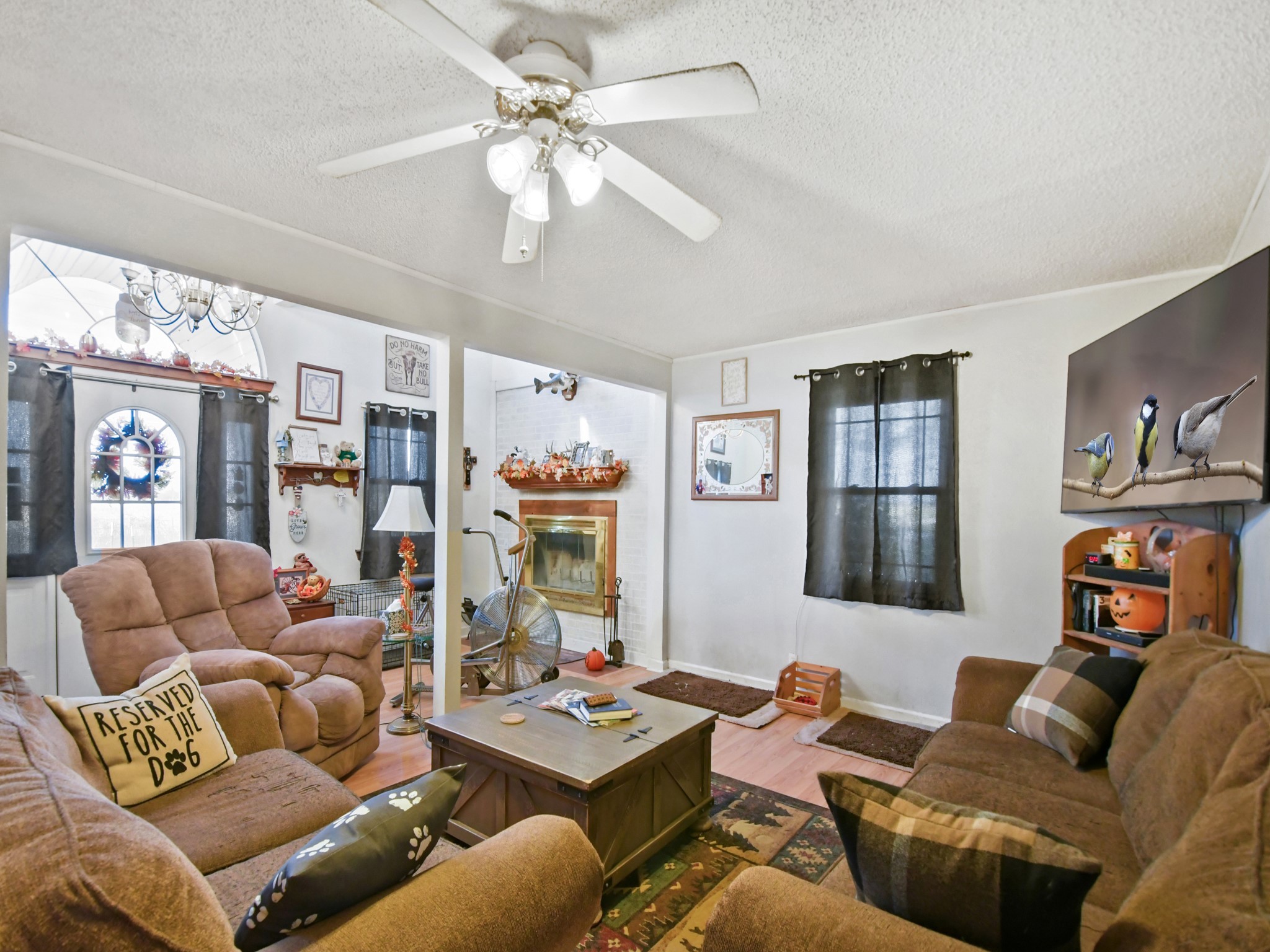 Property photo 04 of 764 County Road 147, Gainesville, TX 76240 | MLS #21102322