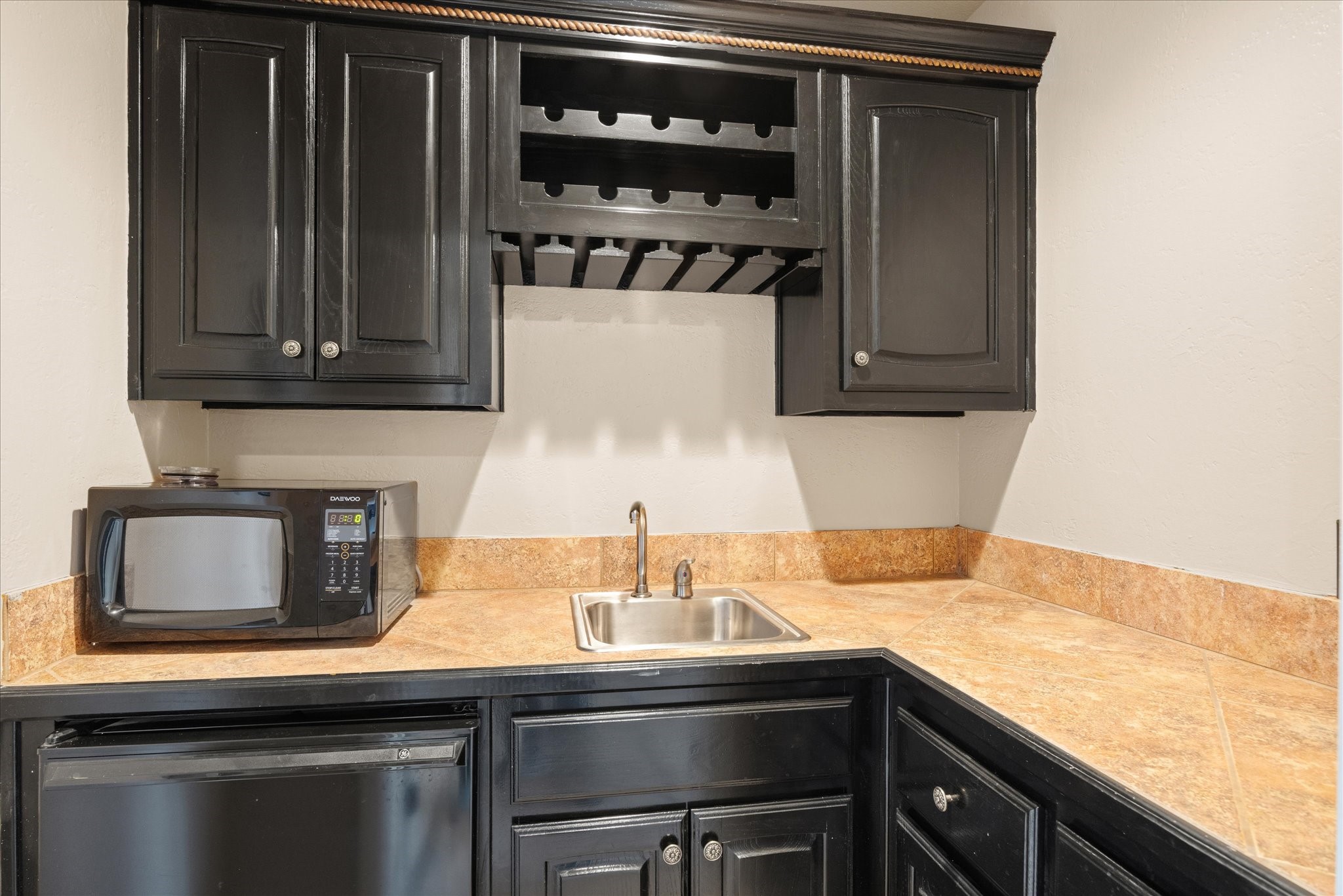 603 N Avalon Court, Granbury, TX, 76048