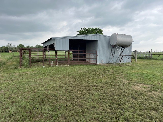 8573 Loop Road, Bellville, TX, 77418