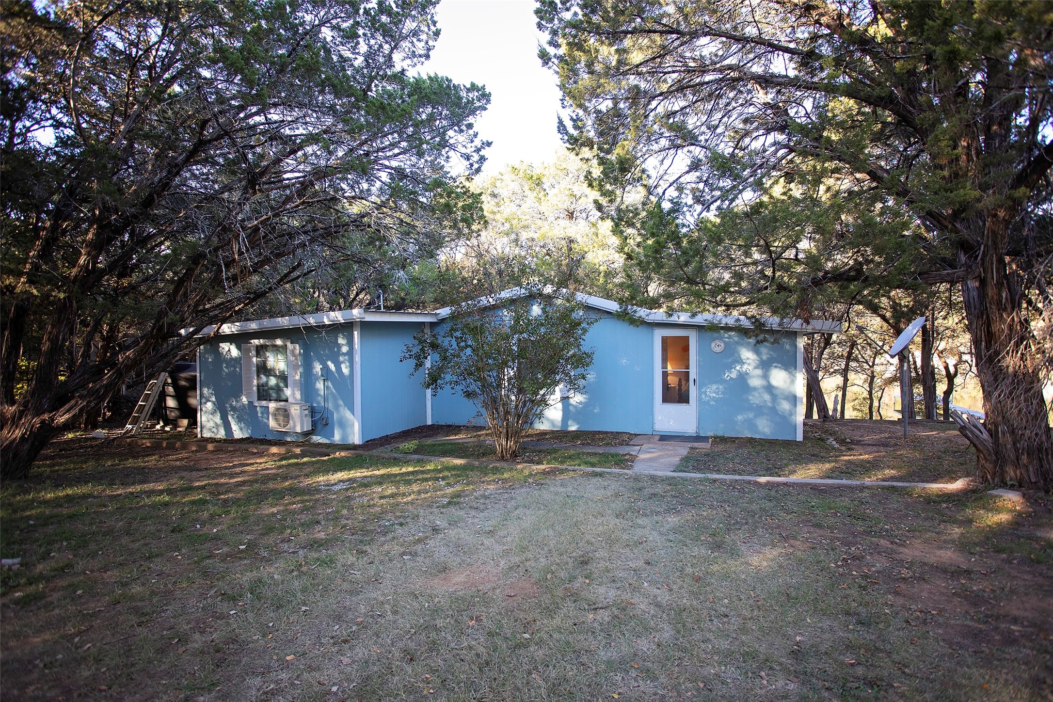 Property photo 03 of 9051 Lacy Road, Graford, TX 76449 | MLS #21105721