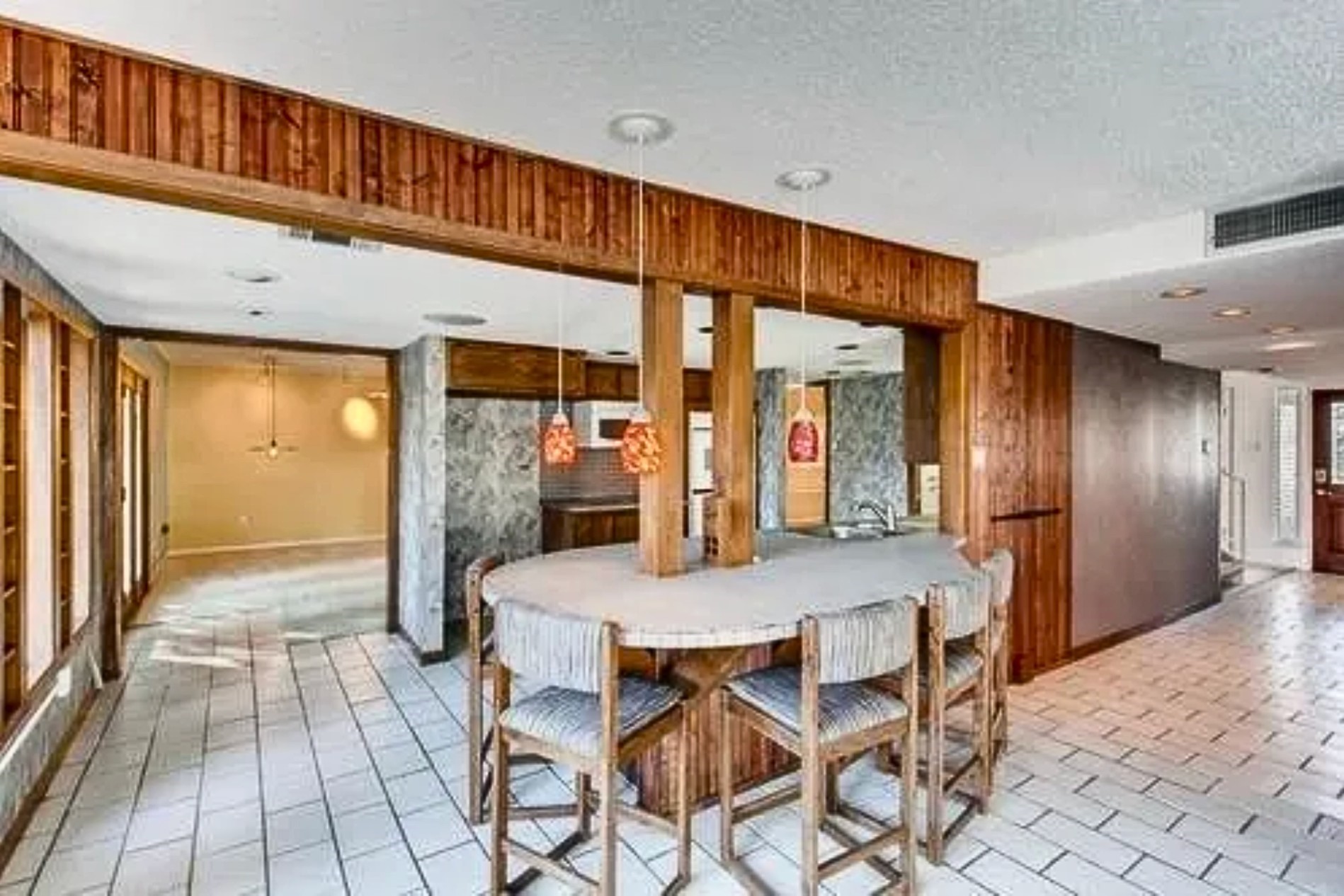 2706 S Surrey Drive, Carrollton, TX, 75006