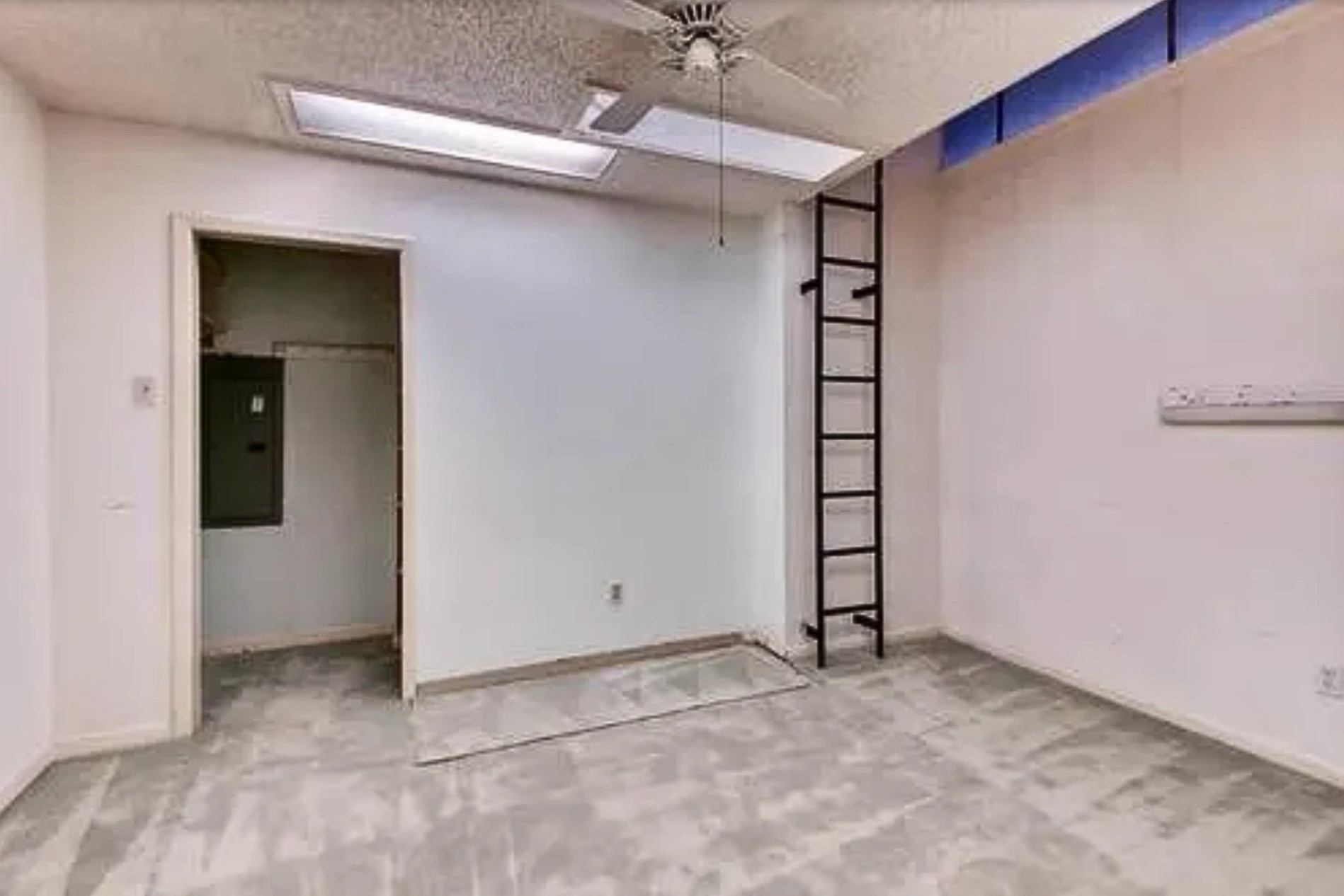 2706 S Surrey Drive, Carrollton, TX, 75006