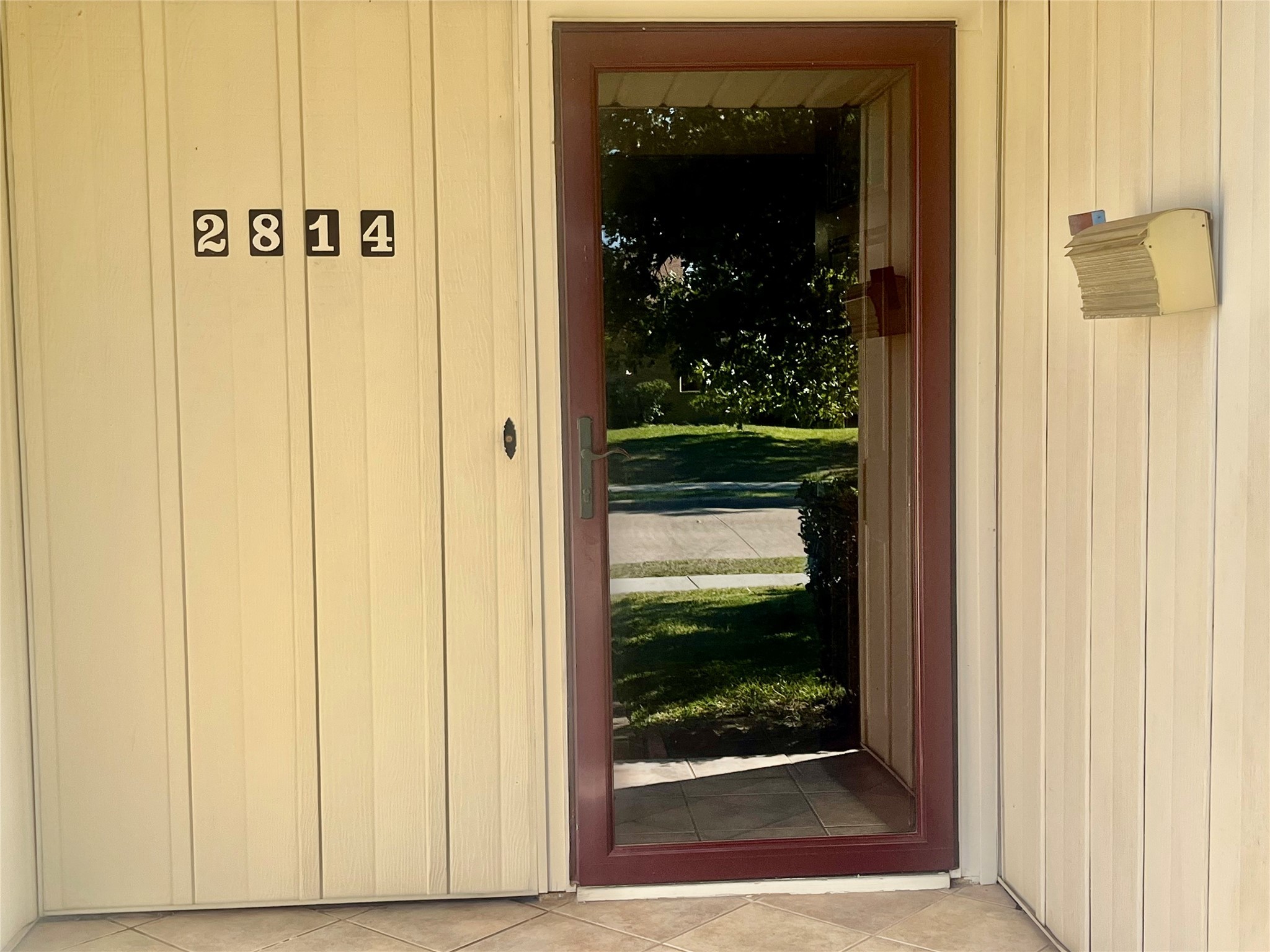 Property photo 02 of 2814 Abston Drive, Mesquite, TX 75150 | MLS #21106957