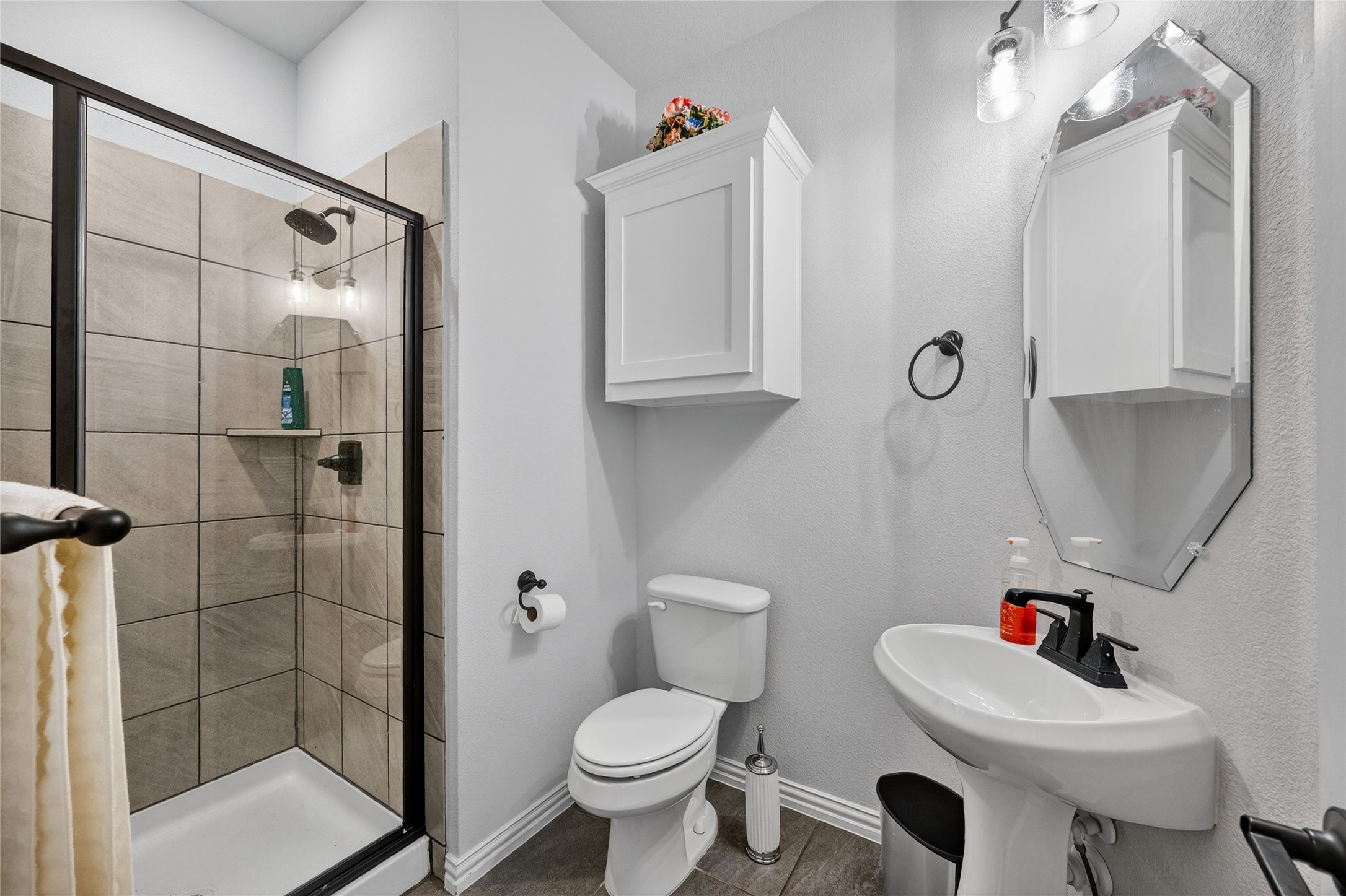 214 Tradd Street, Glenn Heights, TX, 75154