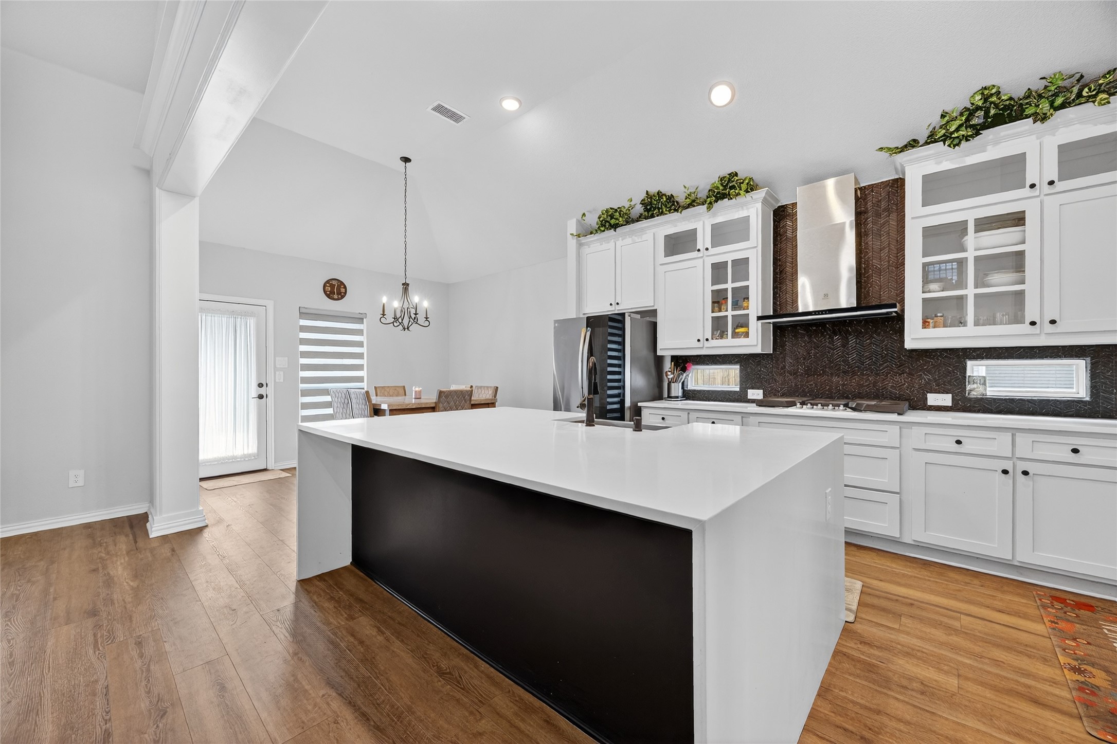 214 Tradd Street, Glenn Heights, TX, 75154