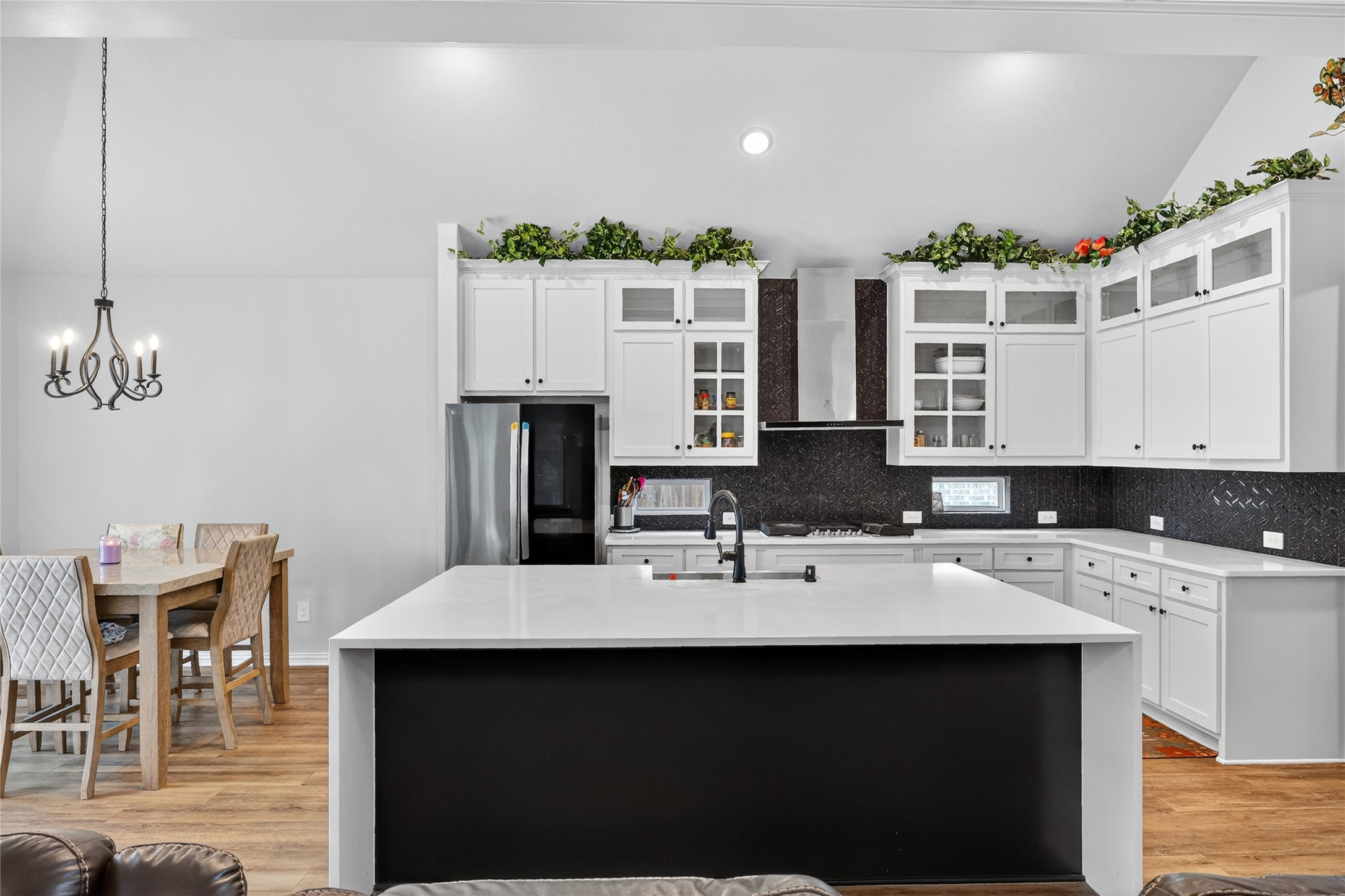 214 Tradd Street, Glenn Heights, TX, 75154