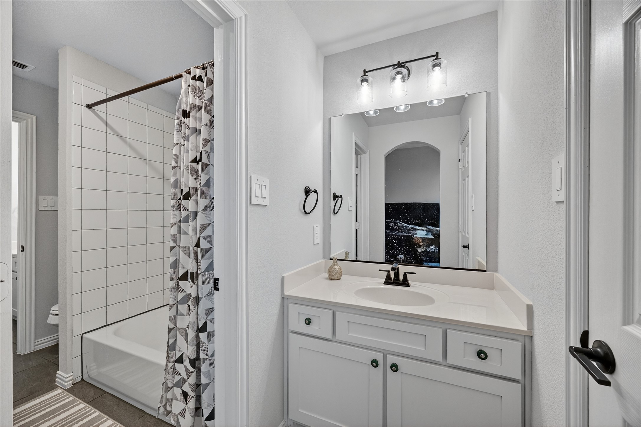 214 Tradd Street, Glenn Heights, TX, 75154