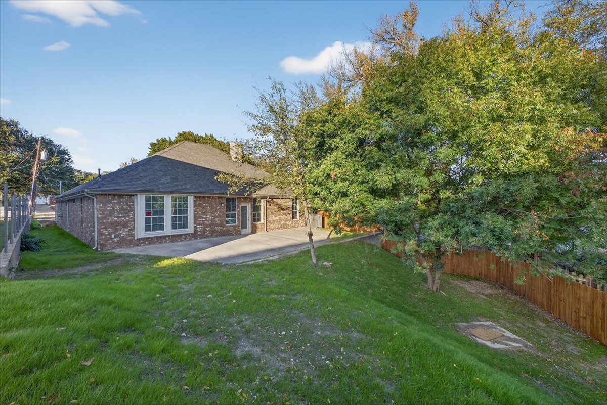3532 W Jefferson Boulevard, Dallas, TX, 75211
