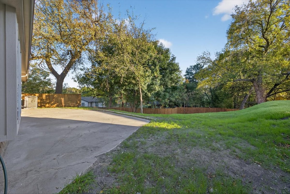 3532 W Jefferson Boulevard, Dallas, TX, 75211