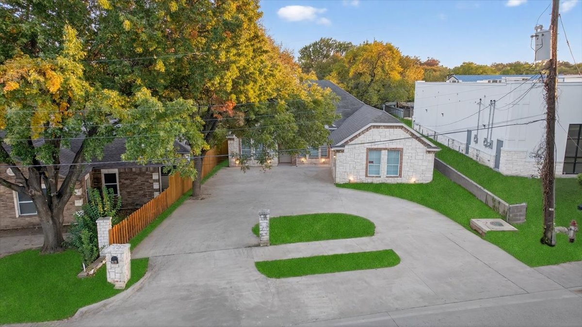 3532 W Jefferson Boulevard, Dallas, TX, 75211