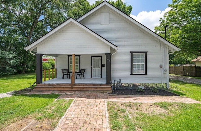 Property photo 01 of 509 Highland Avenue Wills, Point, TX 75169 | MLS #21110820