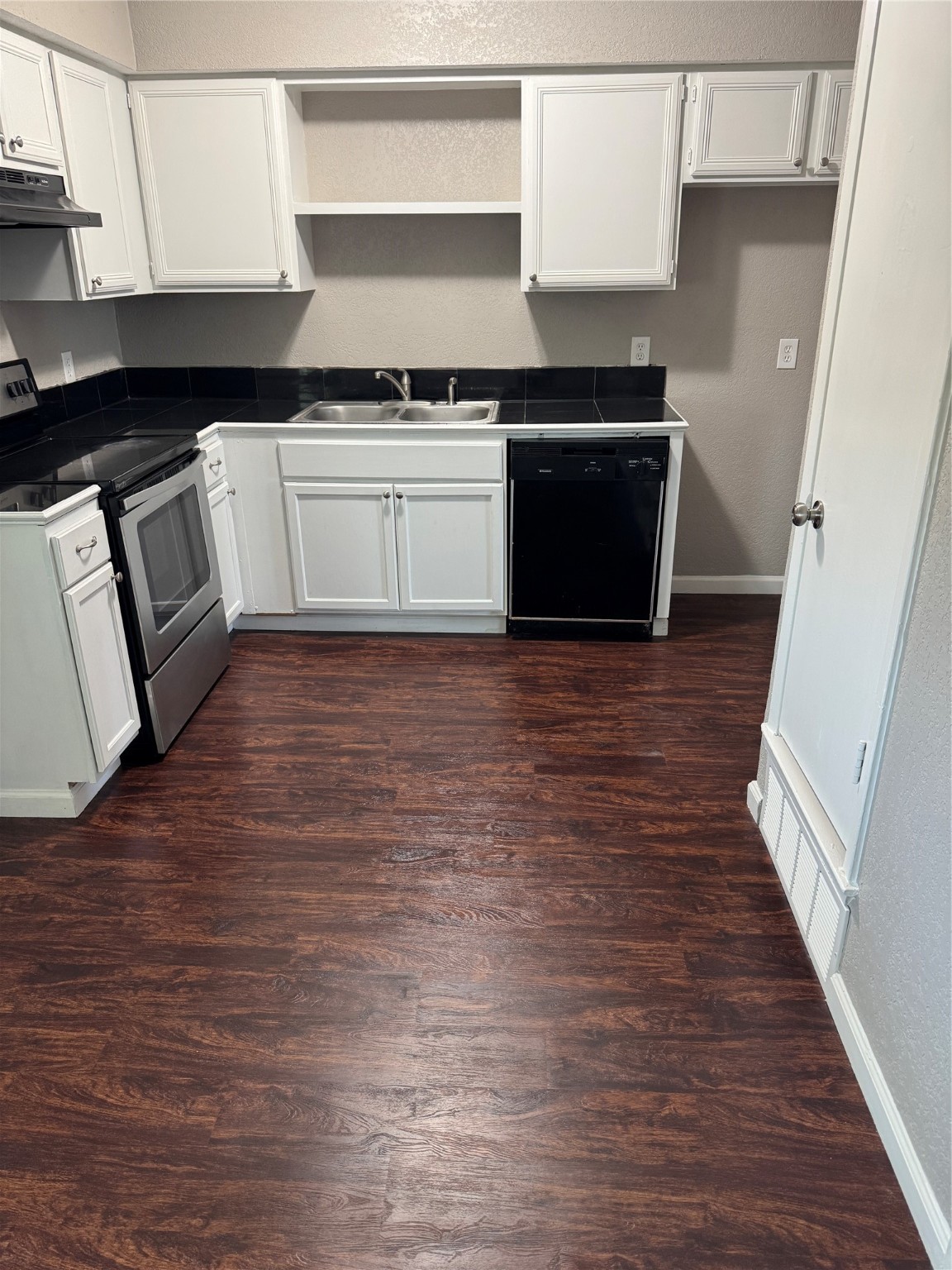 357 Newton Drive, Burleson, TX, 76028