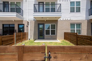 2232 Empire Central UNIT&nbsp;302, Dallas, TX, 75235