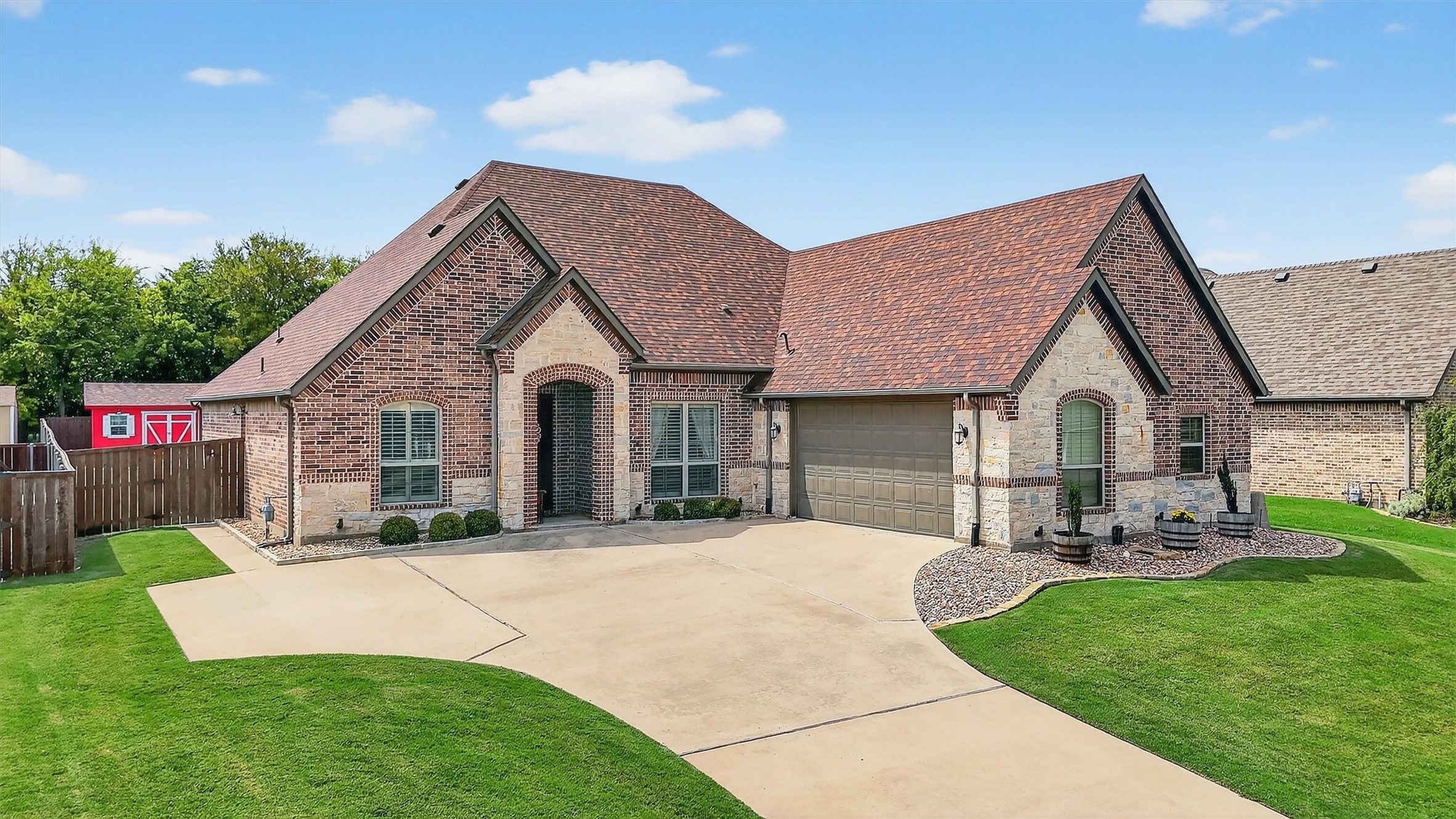 Property photo 02 of 2420 Remuda Drive, Sherman, TX 75092 | MLS #21113129