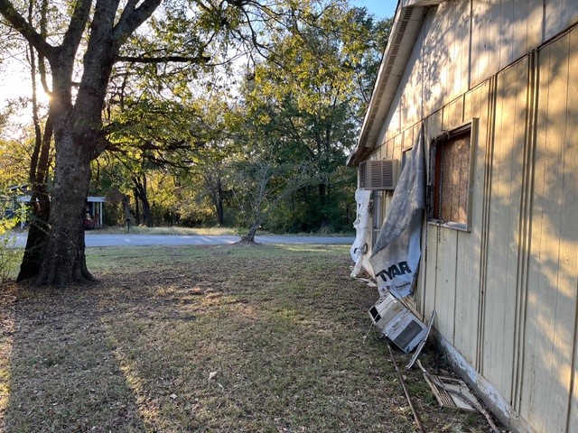 Property photo 03 of 306 Bounding Main Street Gun Barrel, City, TX 75156 | MLS #21113553