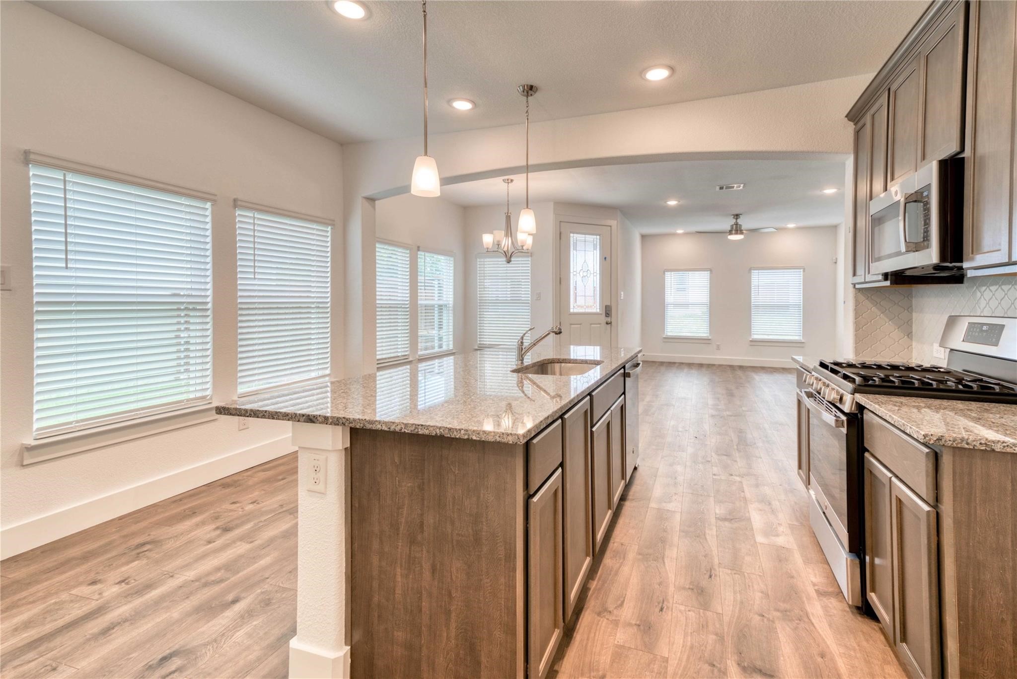 1405 Avocado Lane, Gainesville, TX, 76240