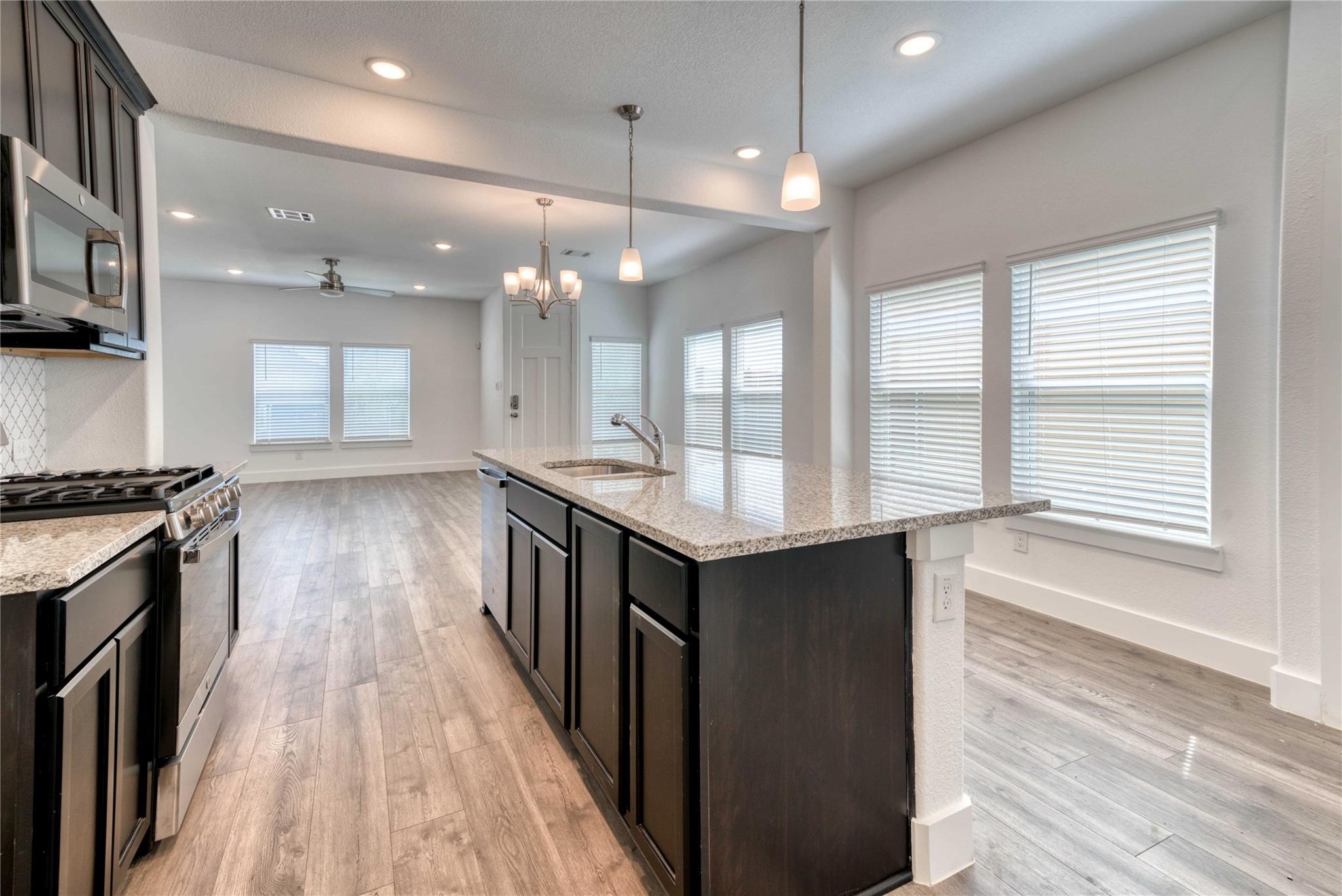 1407 Avocado Lane, Gainesville, TX, 76240