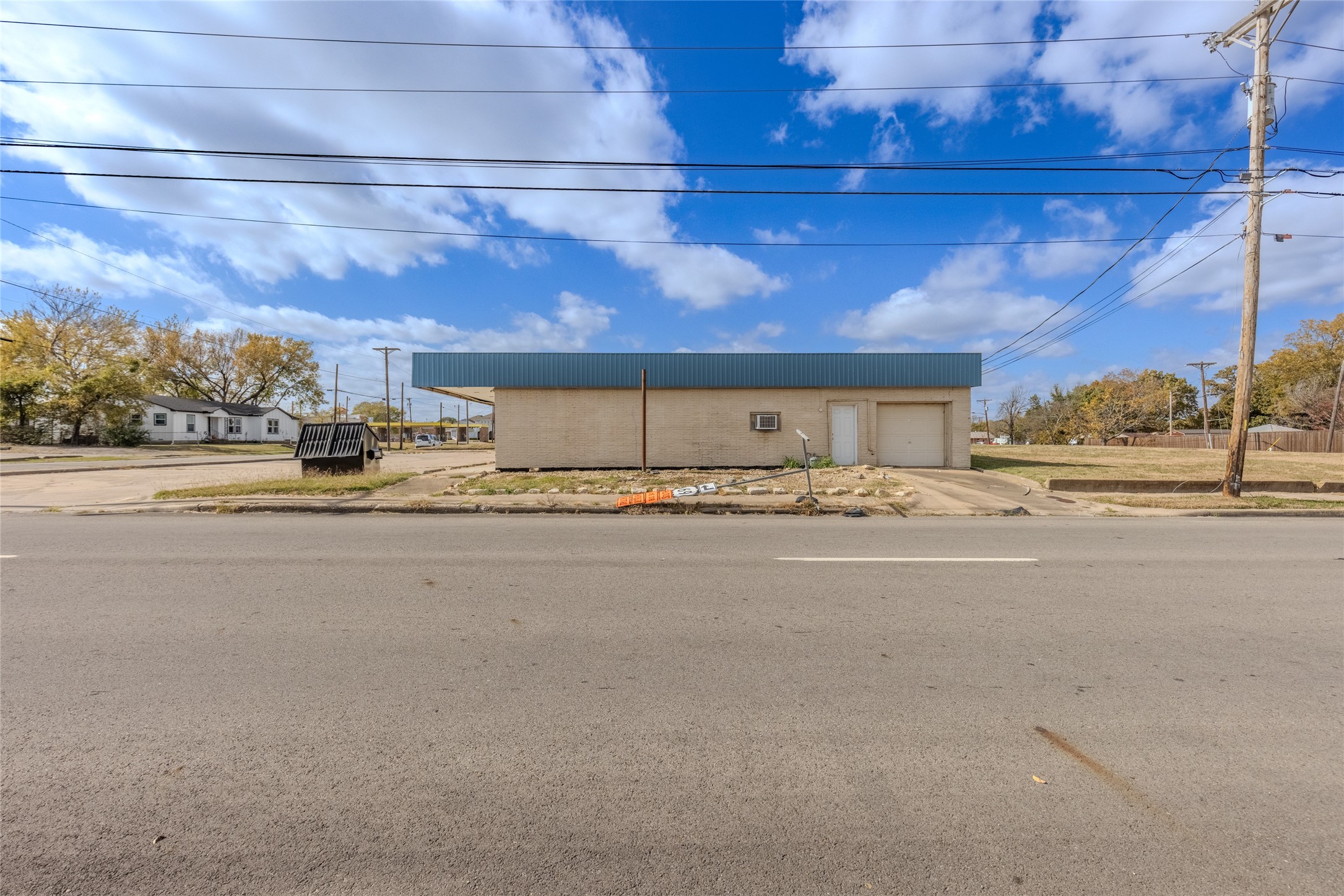 Property photo 03 of MLS #21113905 | MLS #21113905
