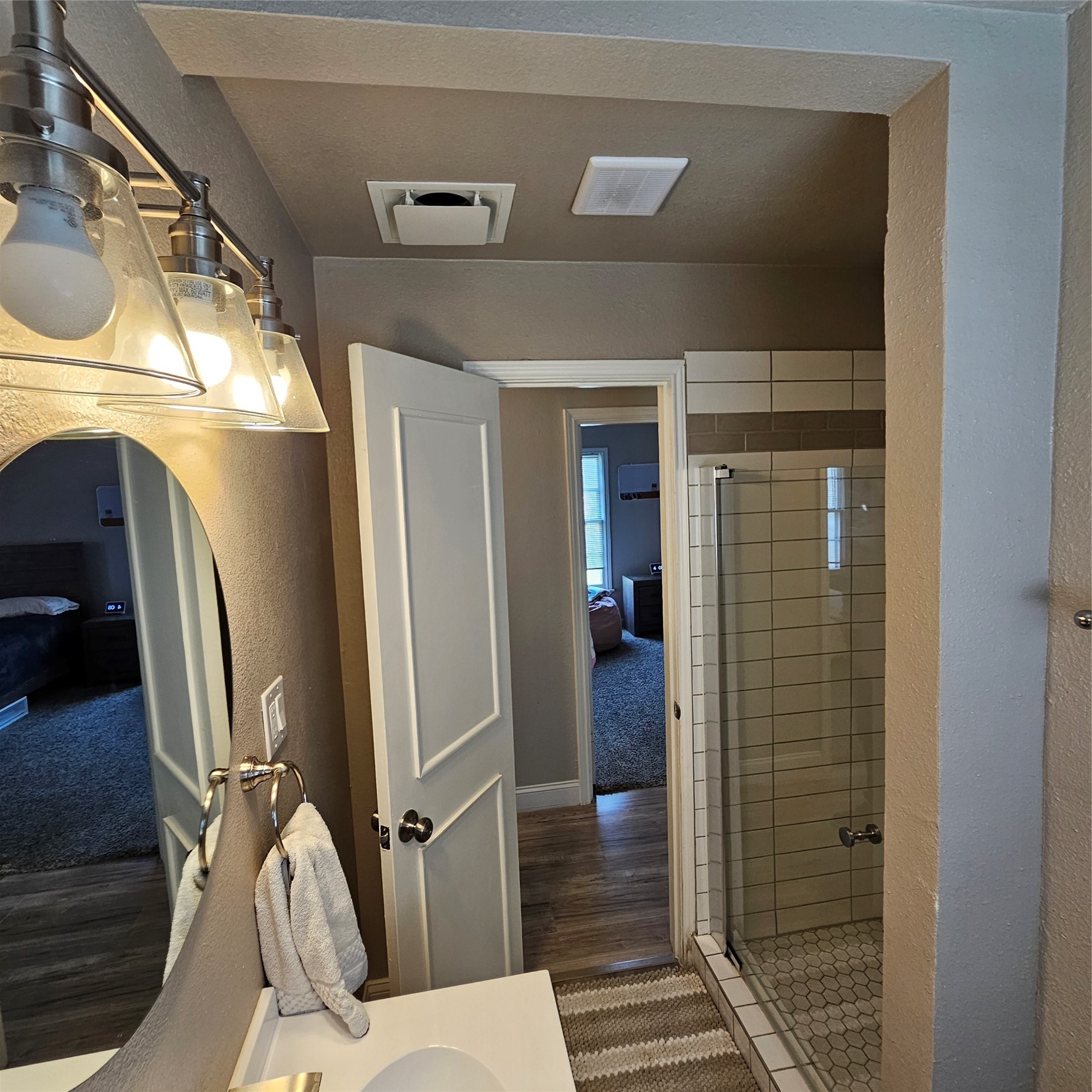 802 Brown Trail, Bedford, TX, 76022