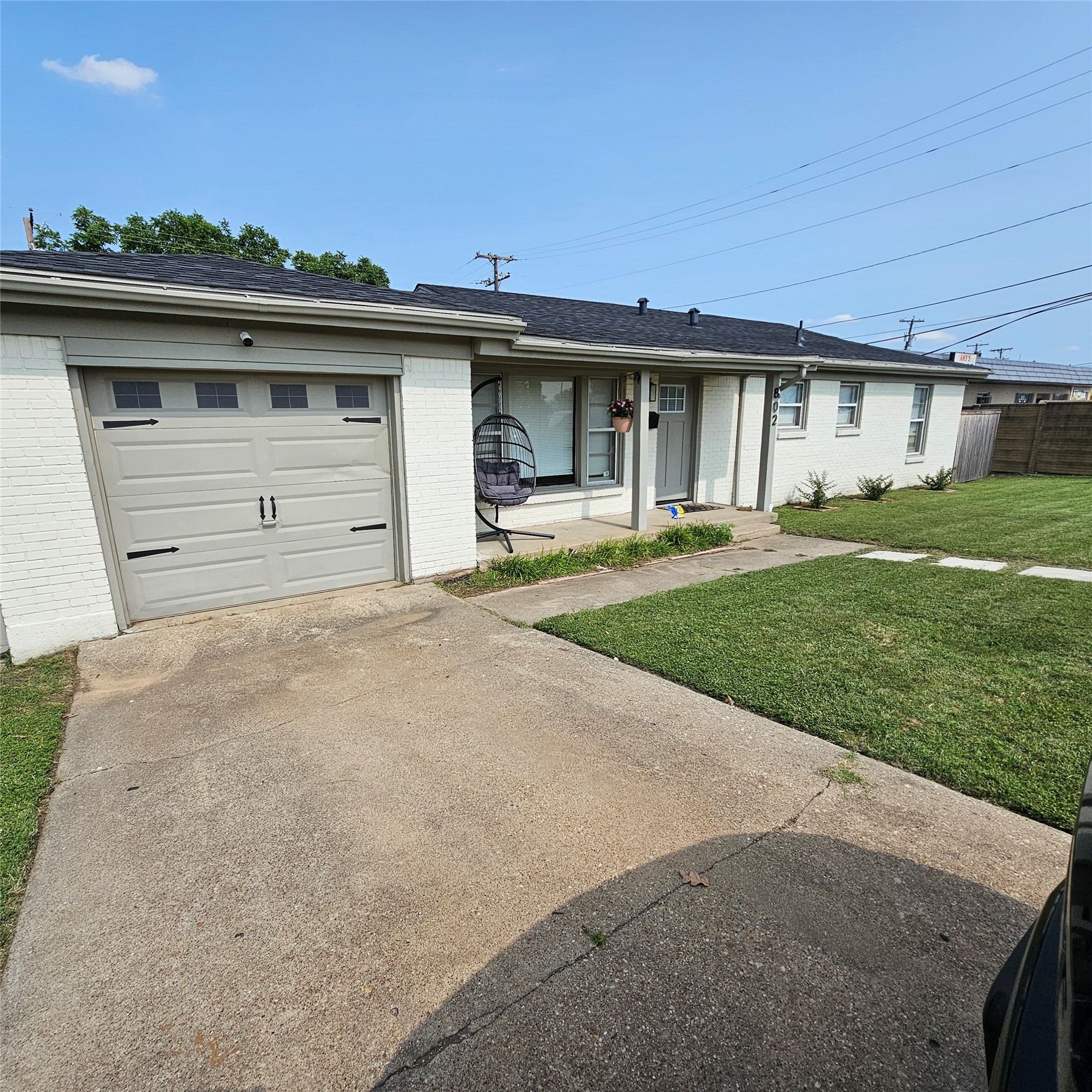 802 Brown Trail, Bedford, TX, 76022