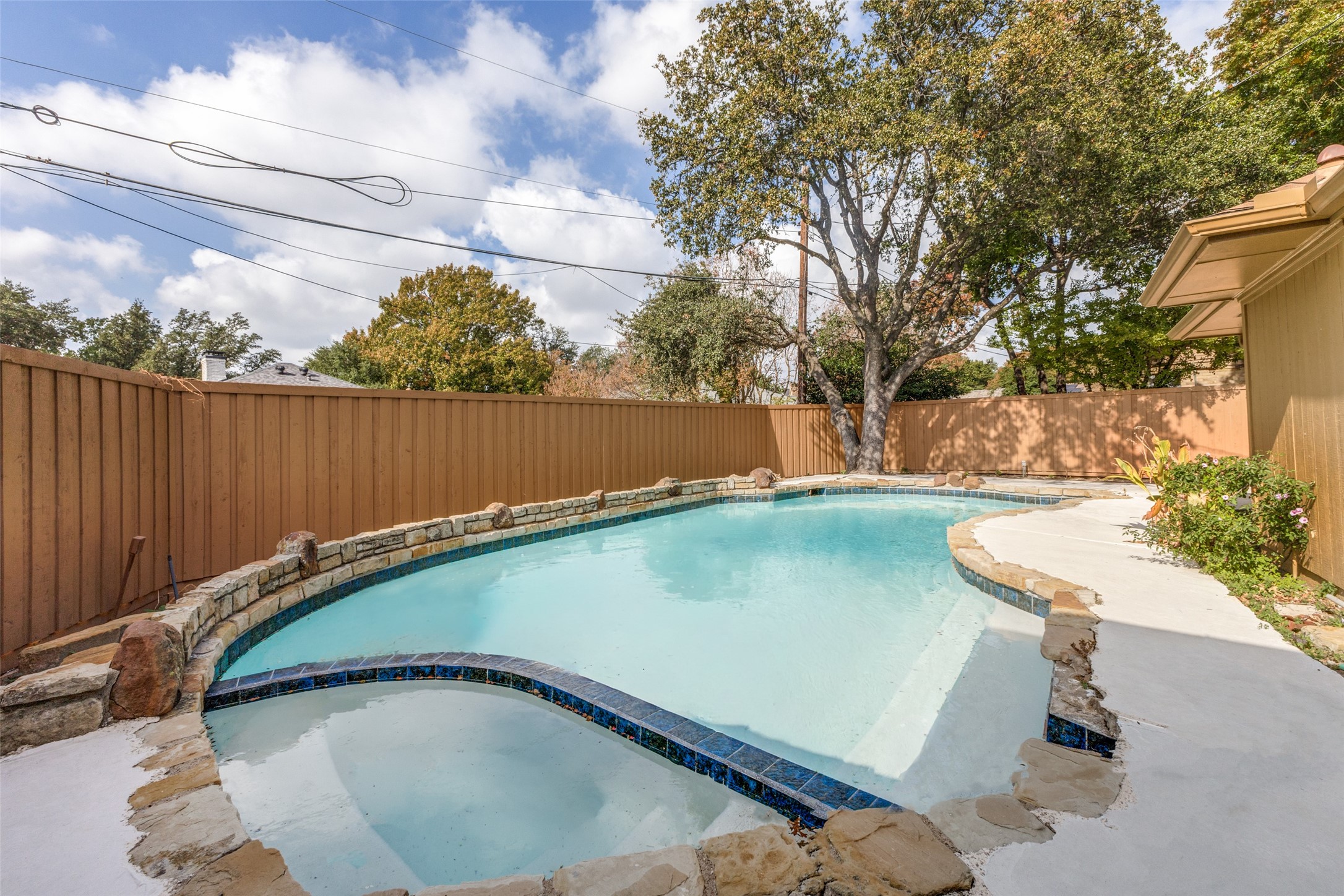 8517 Clover Meadow Drive, Dallas, TX, 75243