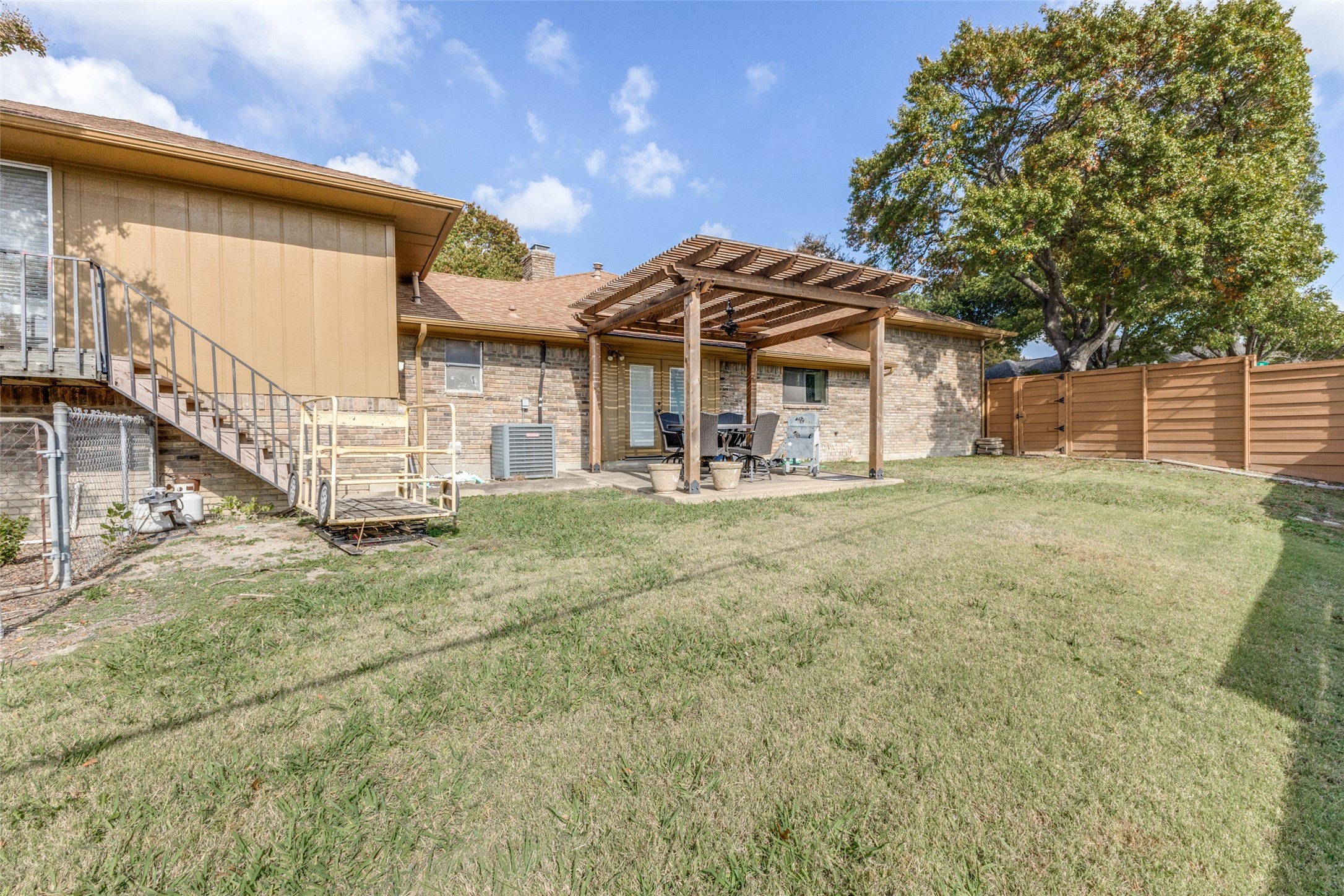 8517 Clover Meadow Drive, Dallas, TX, 75243