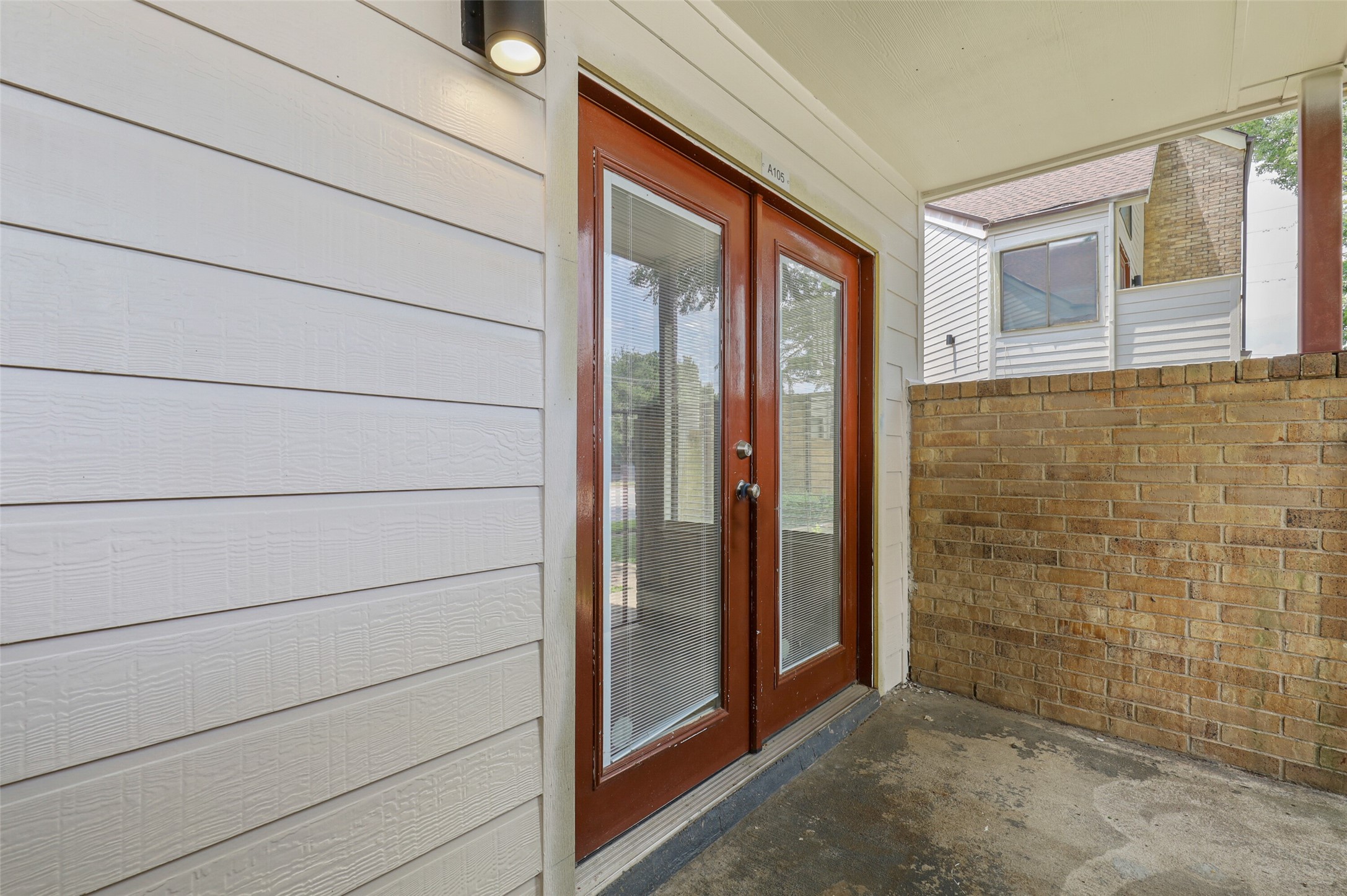 Property photo 03 of 2312 Balsam Drive UNIT A105, Arlington, TX 76006 | MLS #21117376