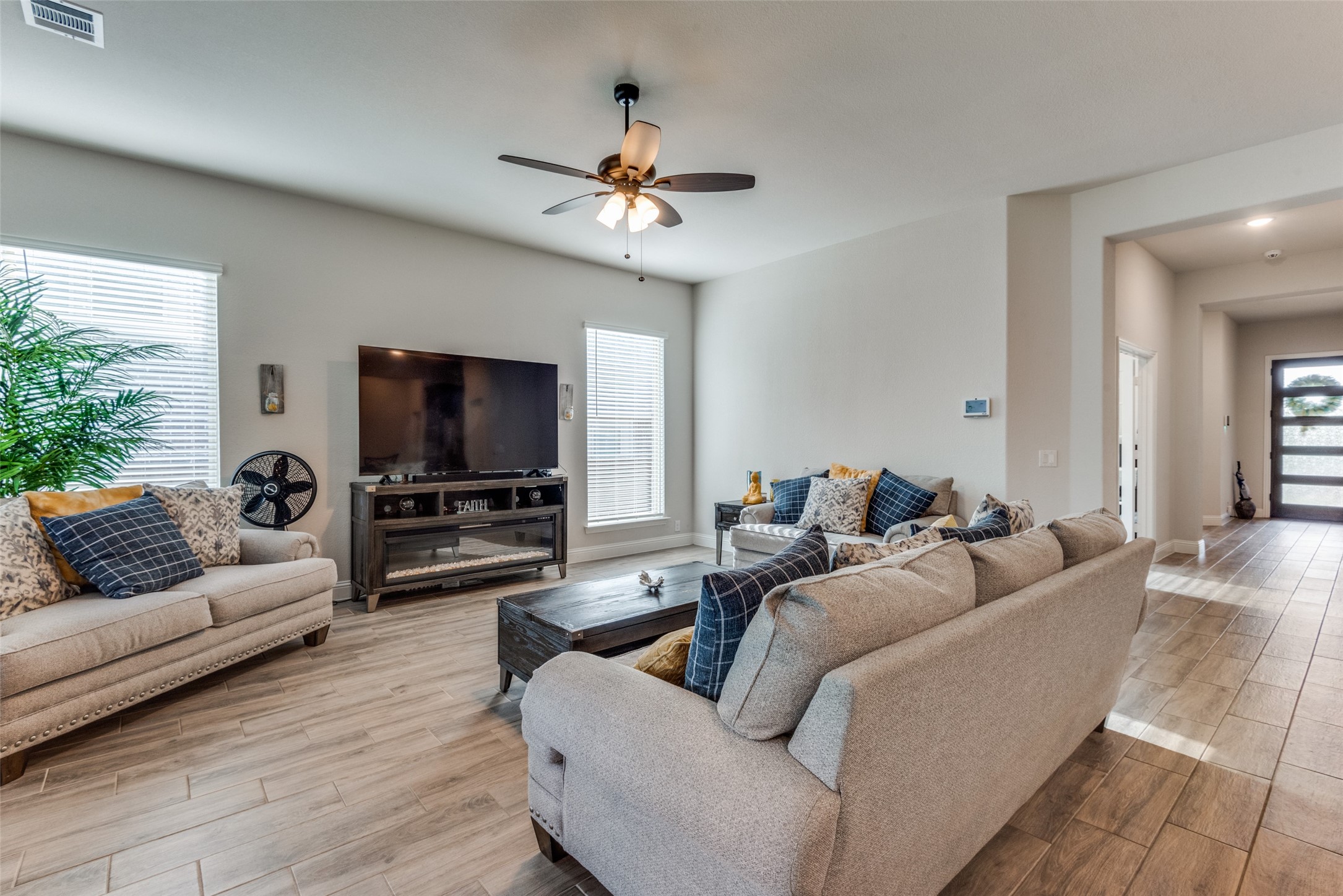 1003 Creekhaven Lane, Mansfield, TX, 76063