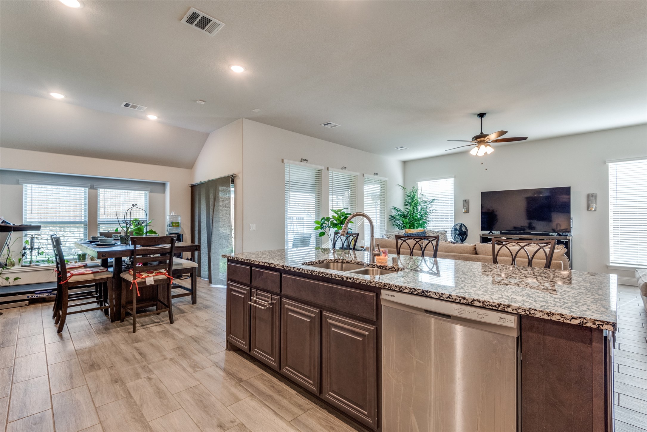 1003 Creekhaven Lane, Mansfield, TX, 76063