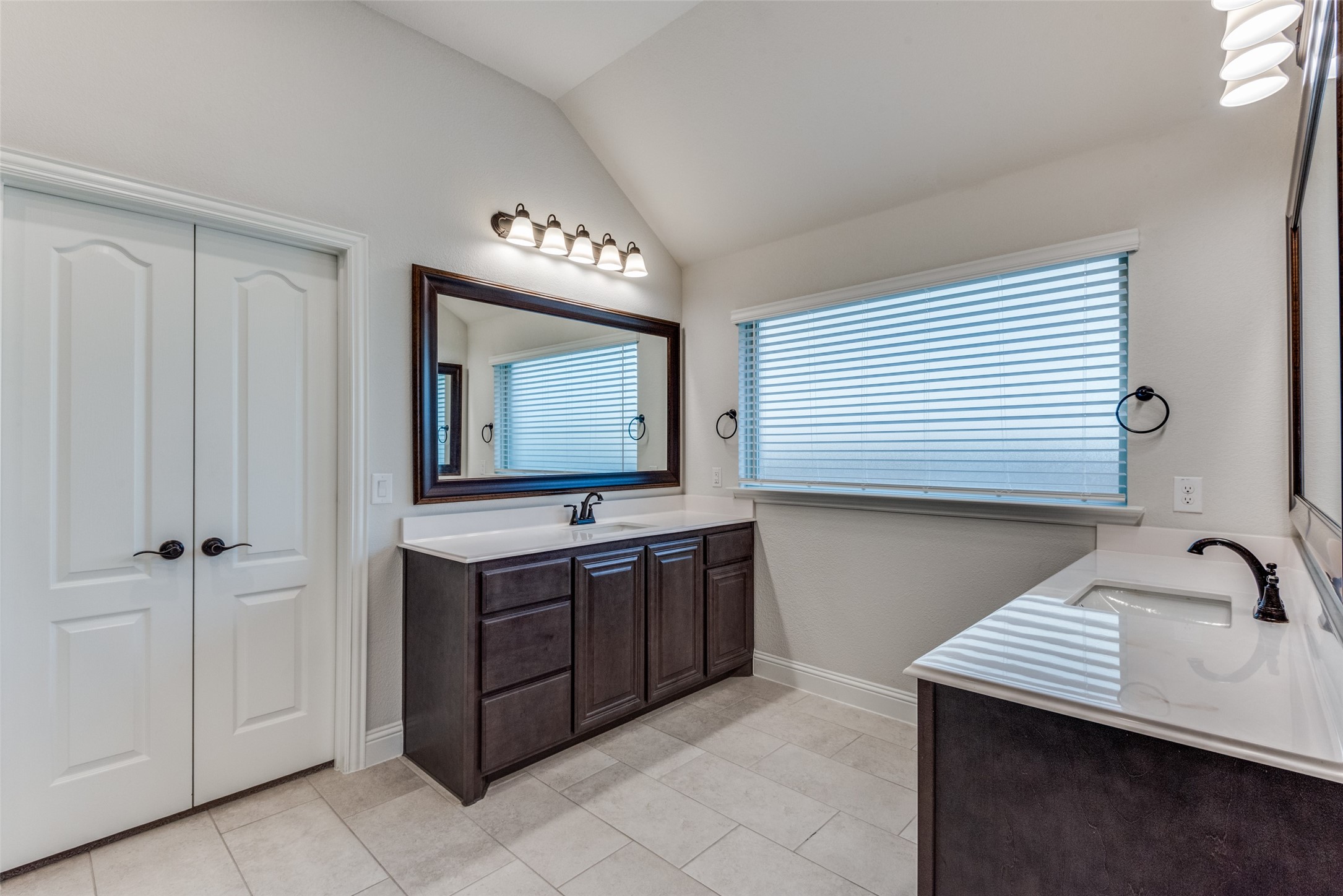 1003 Creekhaven Lane, Mansfield, TX, 76063