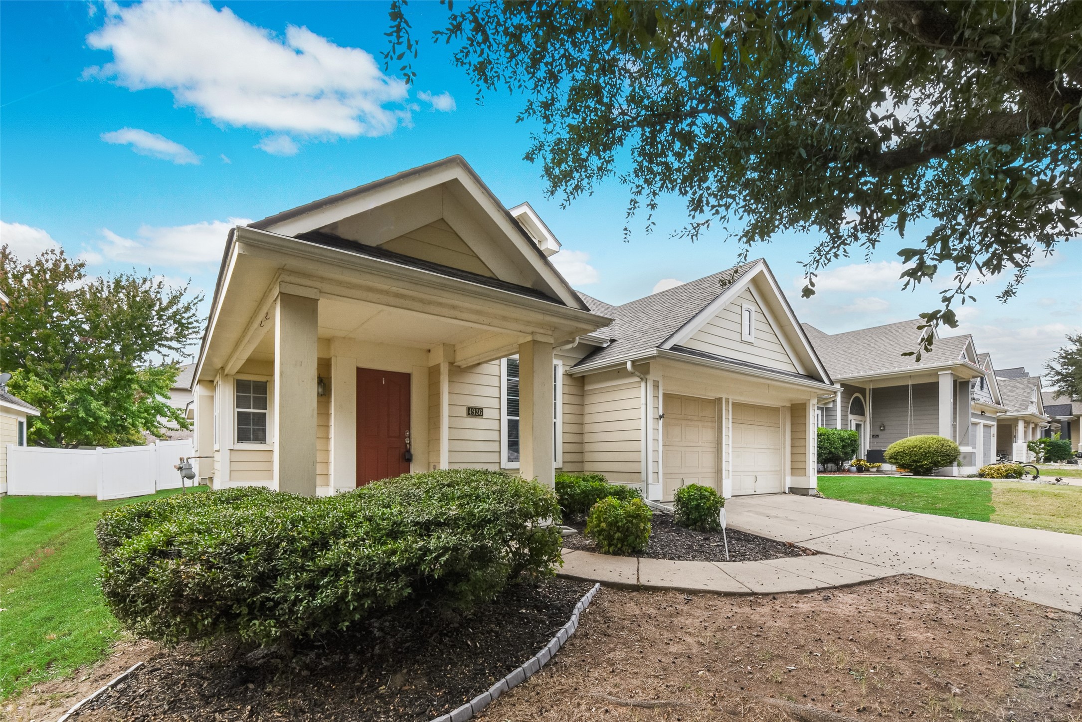 Property photo 01 of 4936 Mccauley Drive Fort, Worth, TX 76244 | MLS #21118014