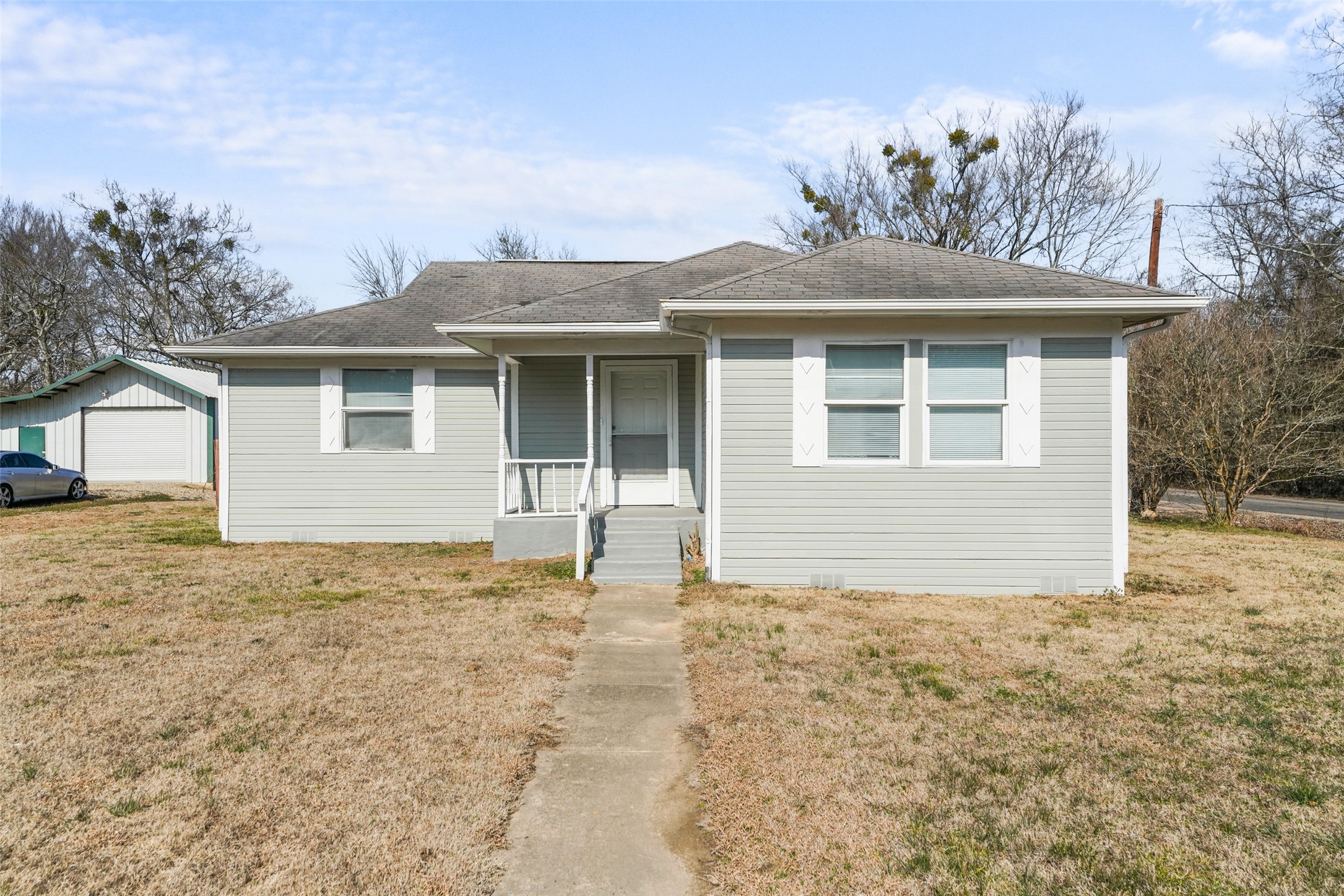 Property photo 02 of 1145 Jefferson Road, Paris, TX 75460 | MLS #21118026