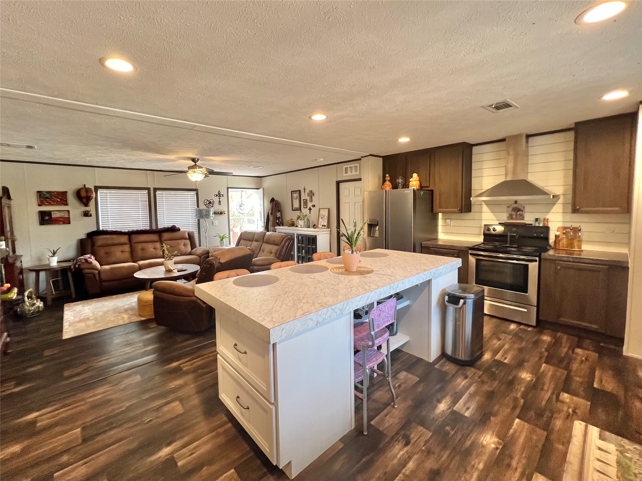 285 County Road  2262, Mineola, TX, 75773