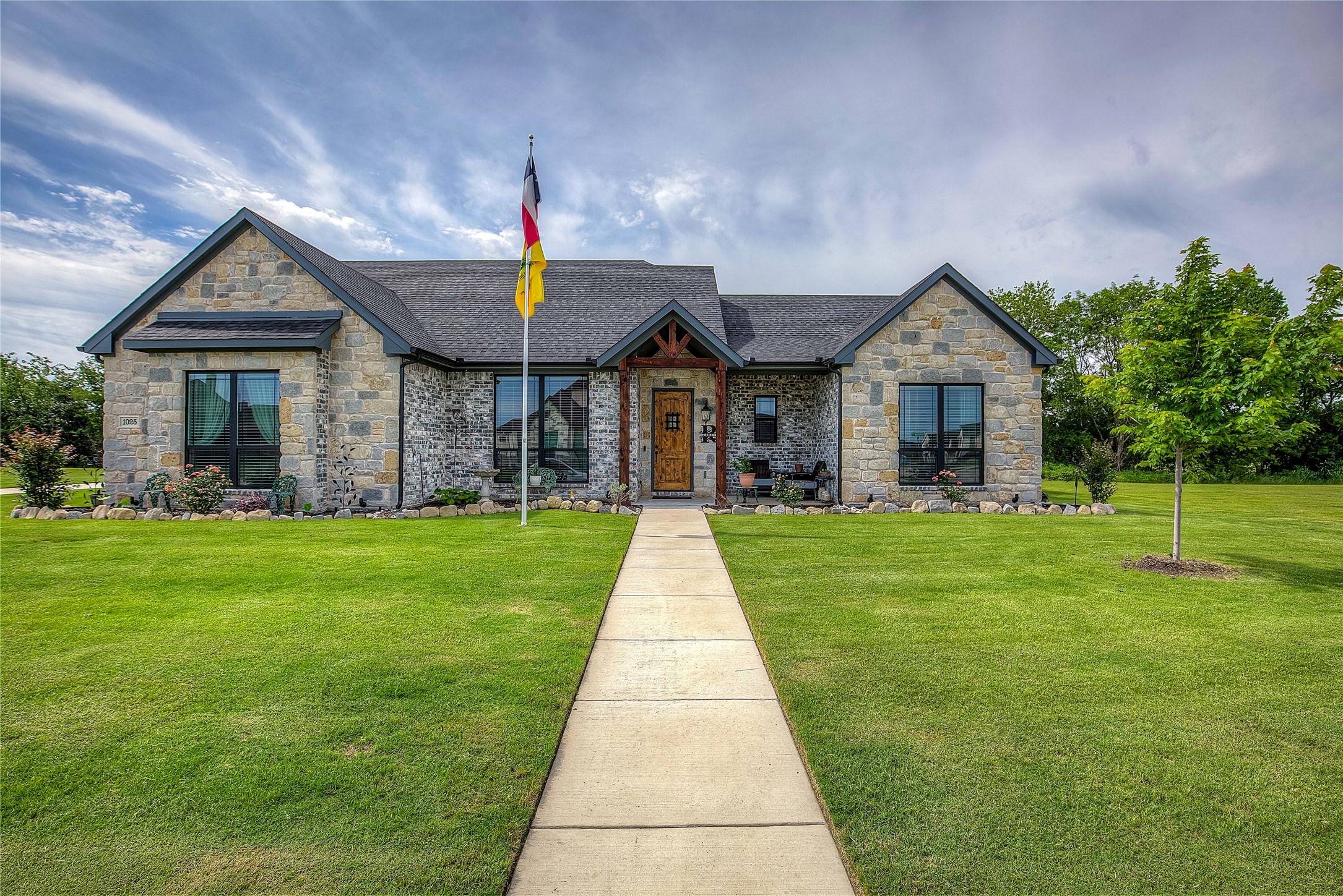 1025 Sinopa Street, Caddo Mills, TX, 75135