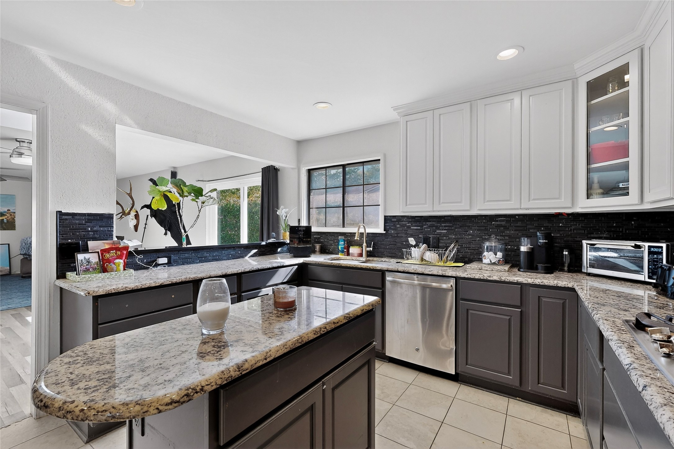 3900 N Shadycreek Drive, Arlington, TX, 76013