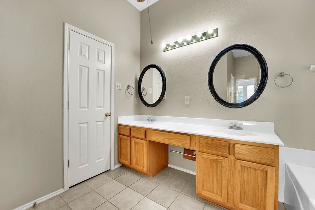 1708 Windcastle Drive, Mansfield, TX, 76063
