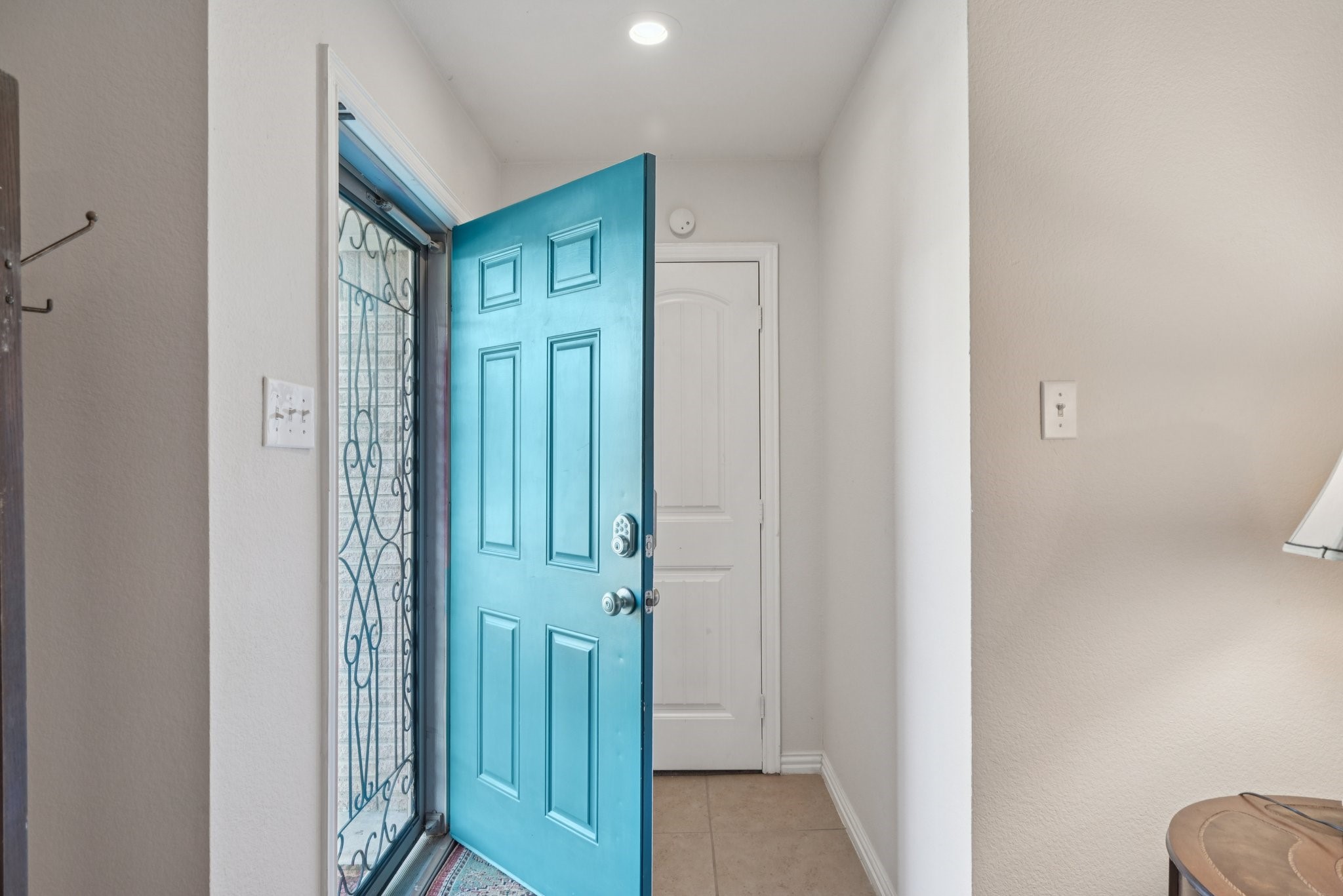 Property photo 04 of 1202 Hopkins Drive, Denton, TX 76205 | MLS #21119661