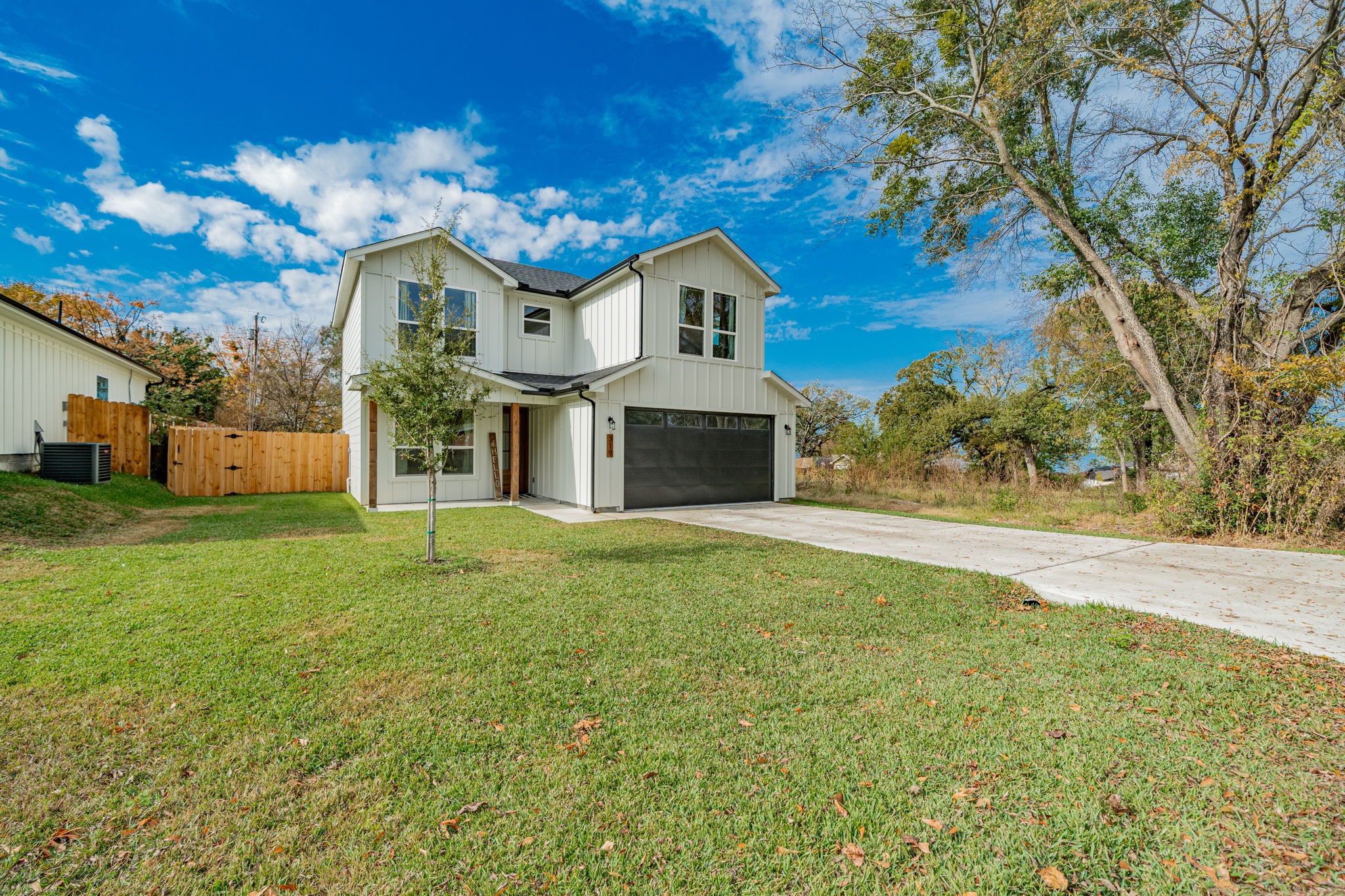 319 Coral Reef Street, Gun Barrel City, TX, 75156
