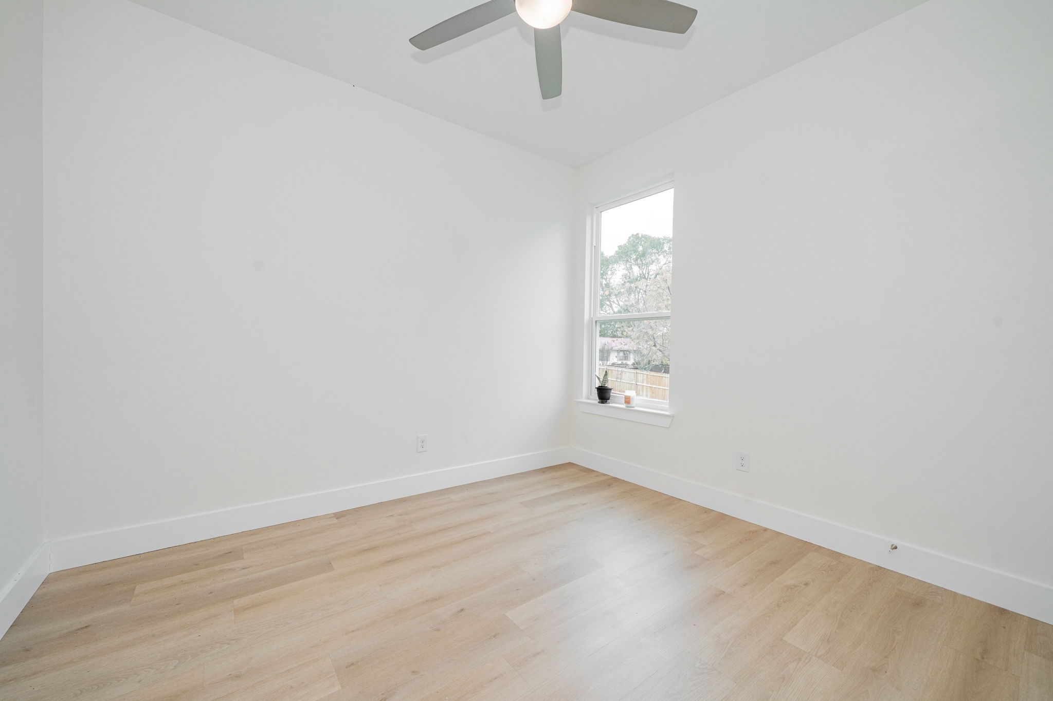 319 Coral Reef Street, Gun Barrel City, TX, 75156