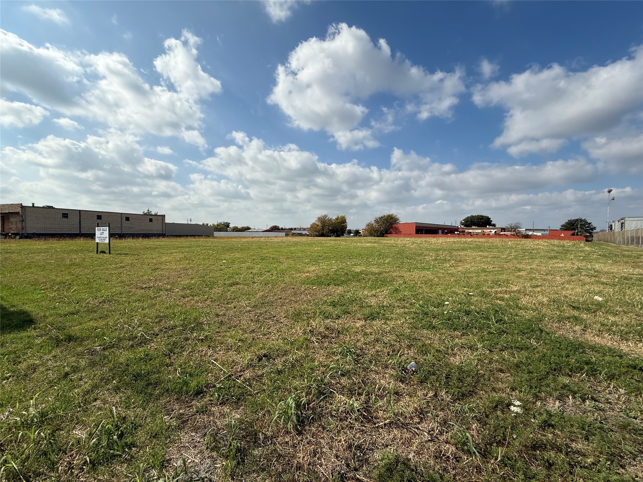 Property photo 02 of 4801 Seldon Way, Dallas, TX 75227 | MLS #21120623
